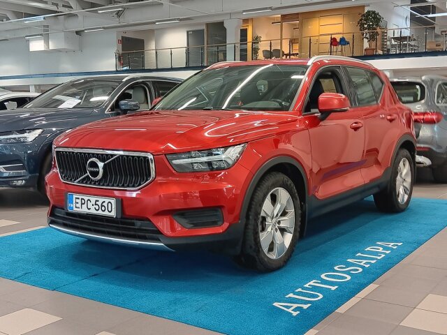 Volvo XC40 D4 AWD MOMENTUM FIRST EDITION AUT