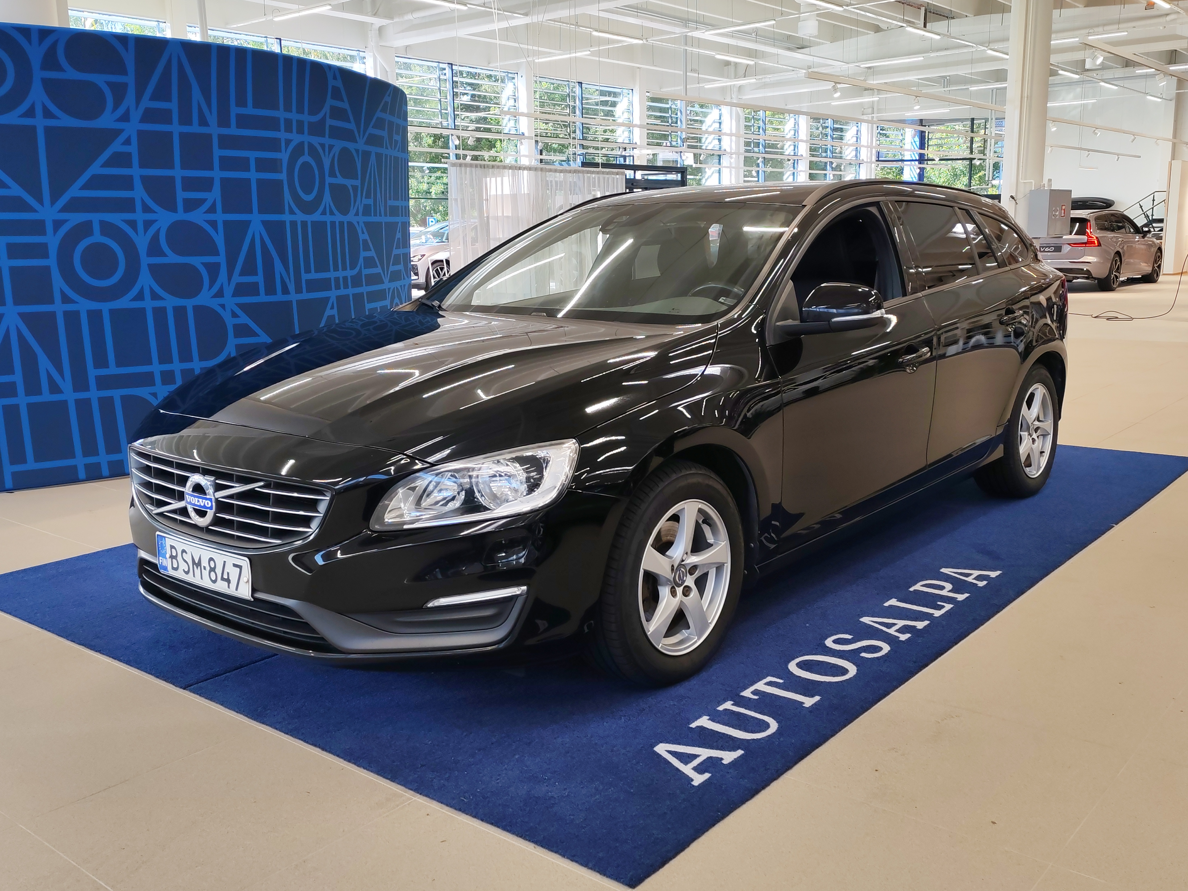 Volvo V60 D4 KINETIC.