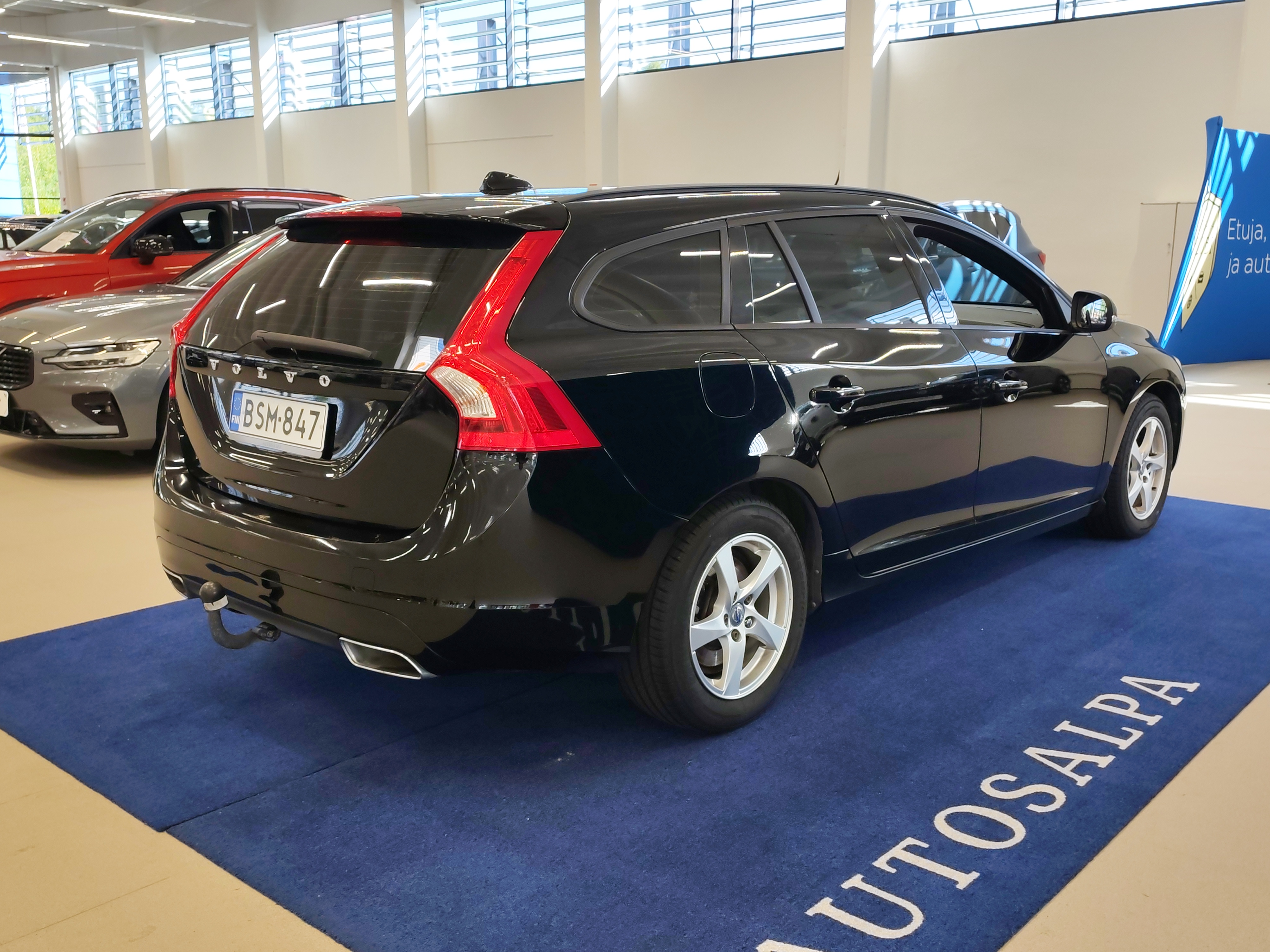 Volvo V60 D4 KINETIC.