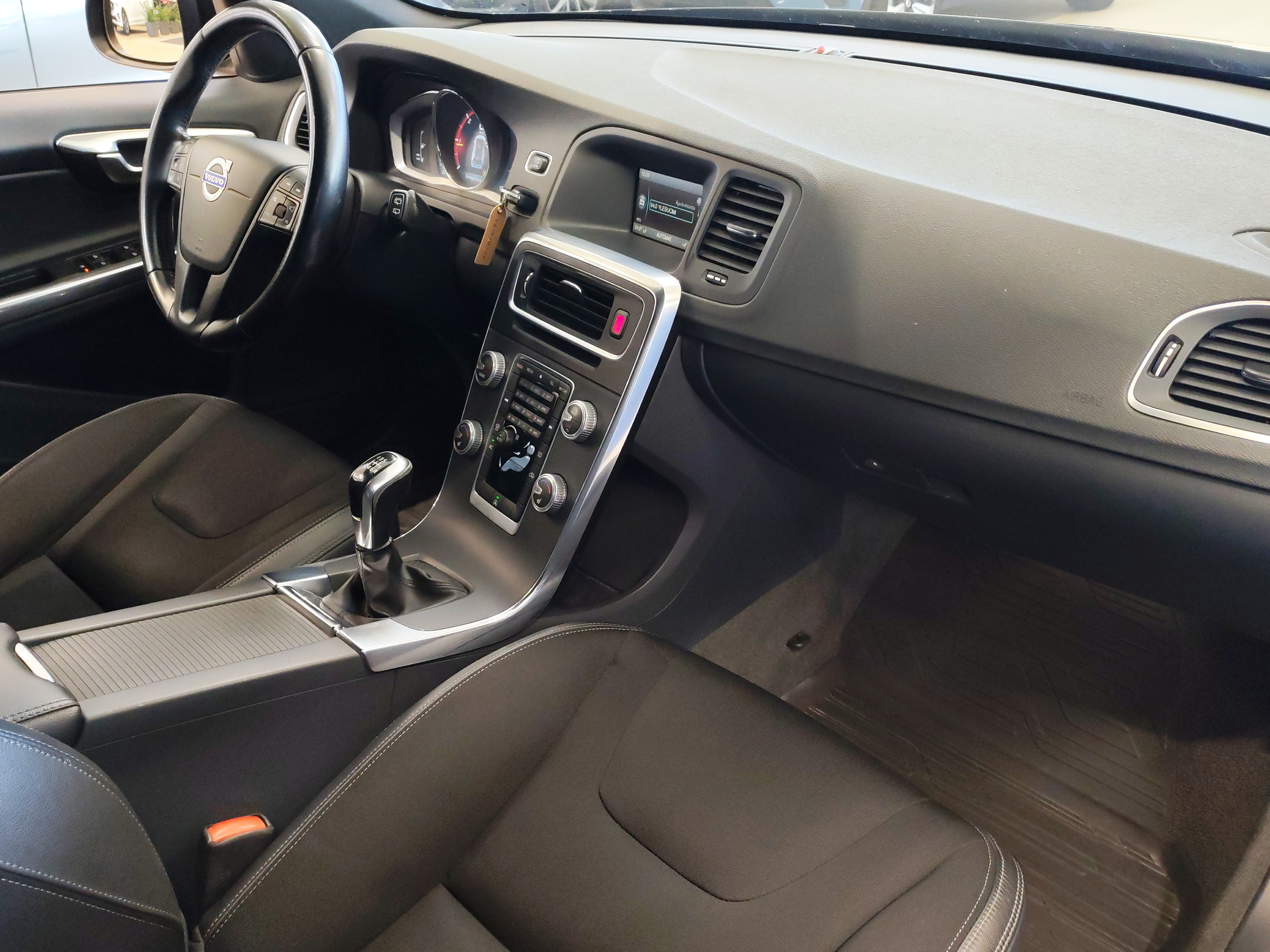 Volvo V60 D4 KINETIC.