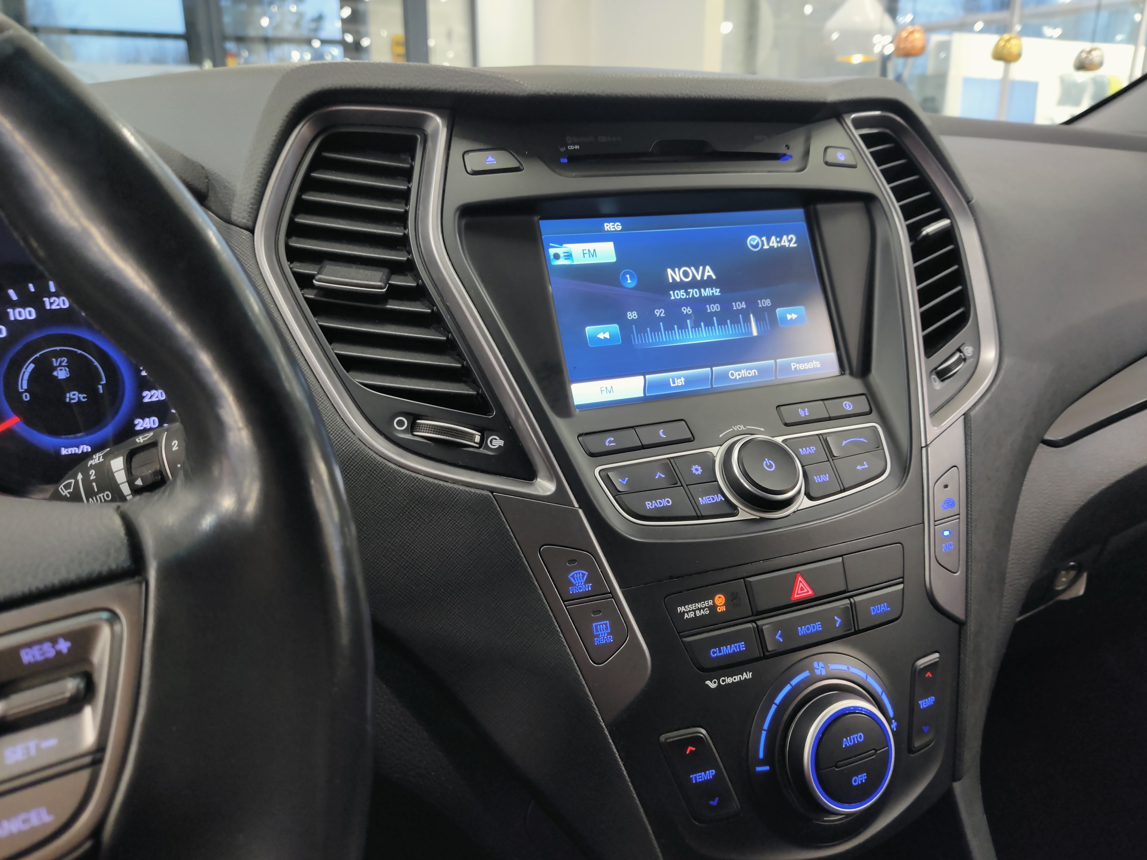 Hyundai SANTA FE 4WD 2,2 CRDI 145KW 6AT STYLE