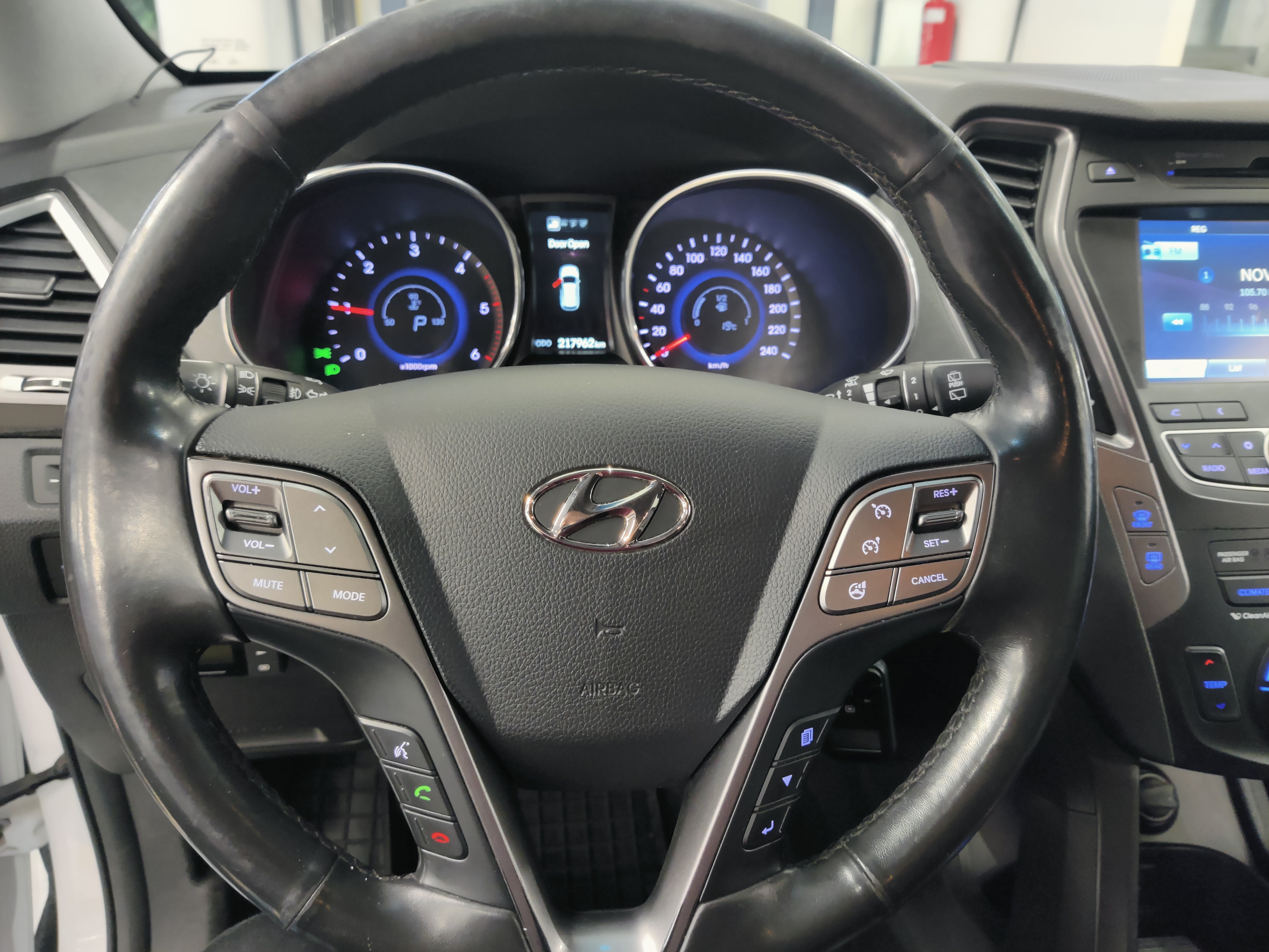 Hyundai SANTA FE 4WD 2,2 CRDI 145KW 6AT STYLE