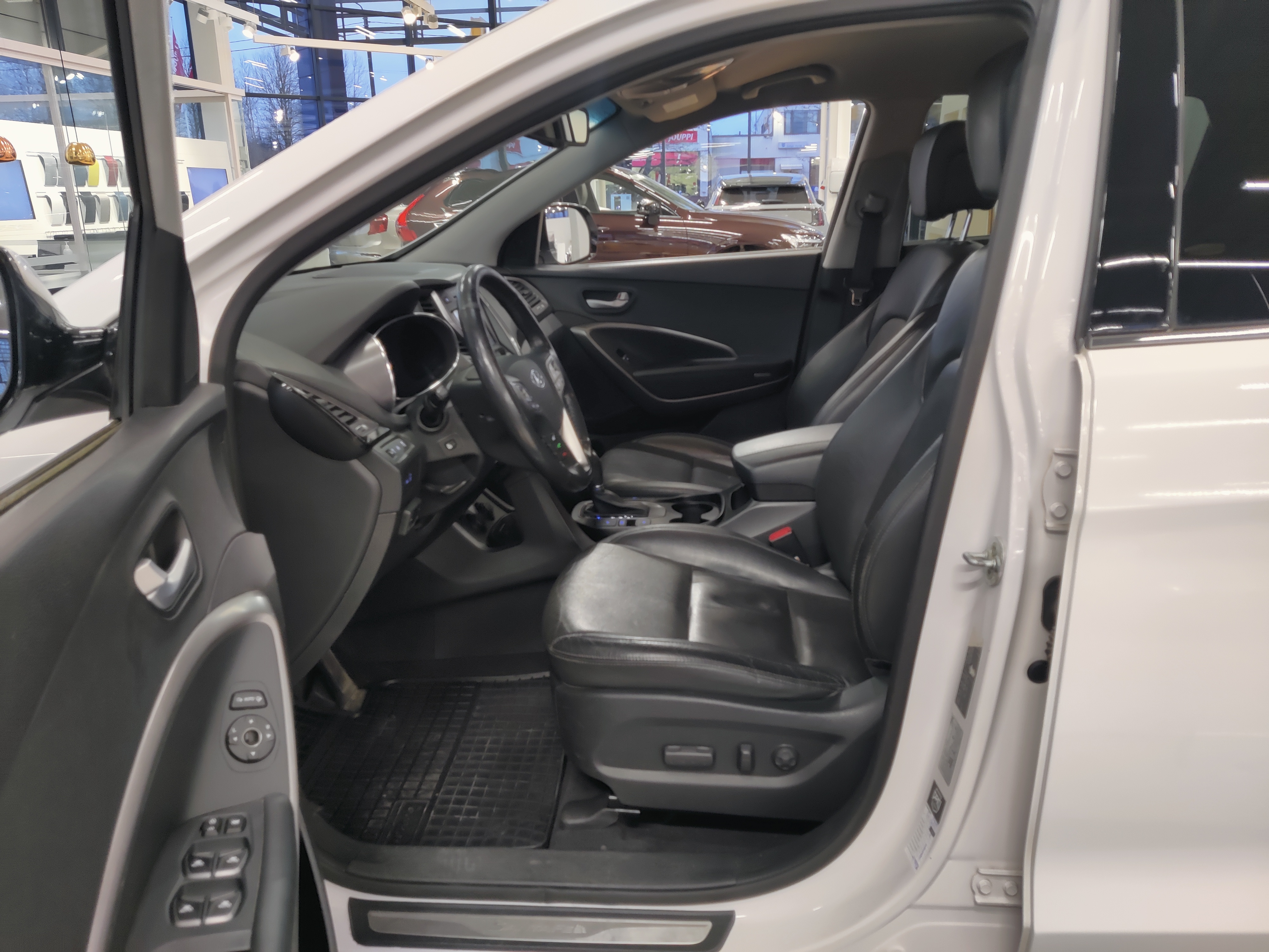 Hyundai SANTA FE 4WD 2,2 CRDI 145KW 6AT STYLE