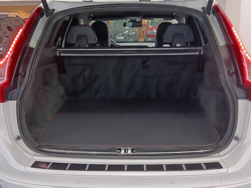 Volvo XC60 D4 OCEAN RACE BUSINESS AUT