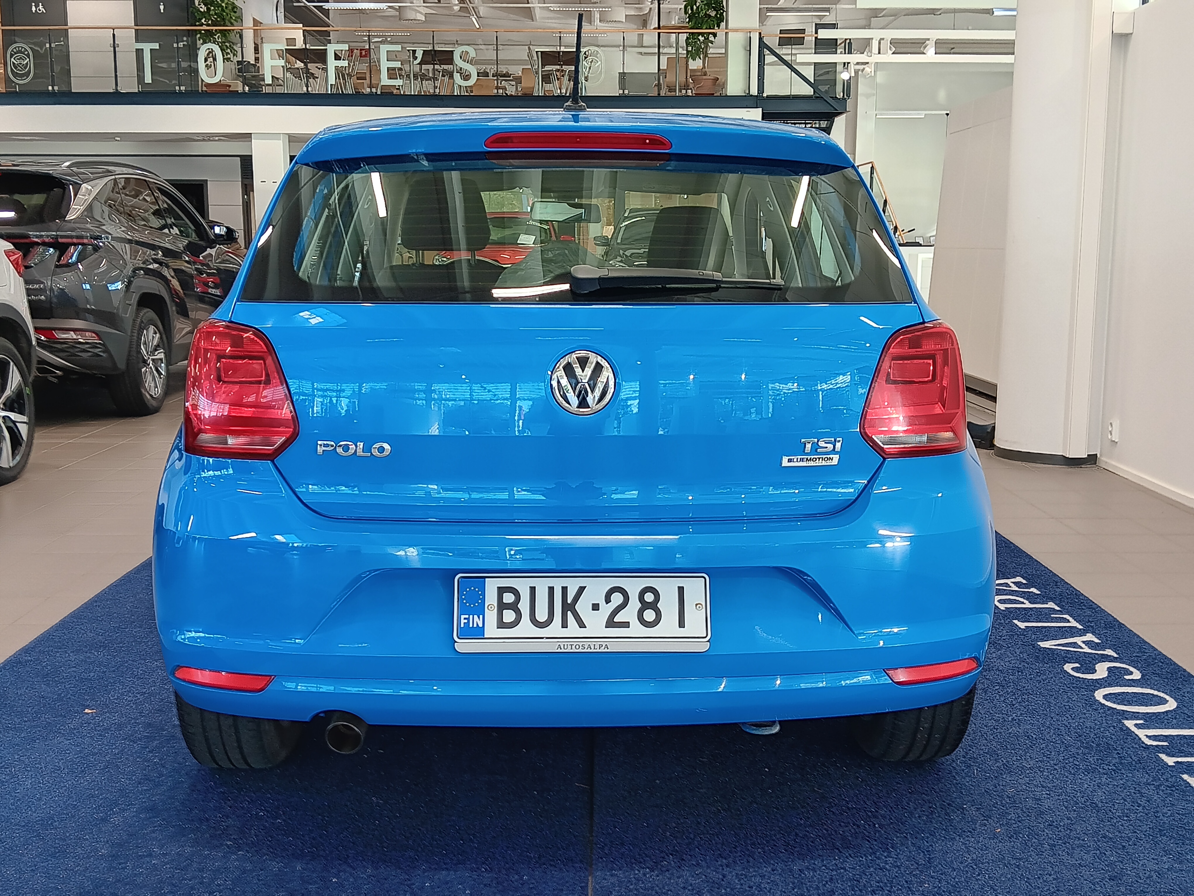 Volkswagen Polo 2015, photo 5/19