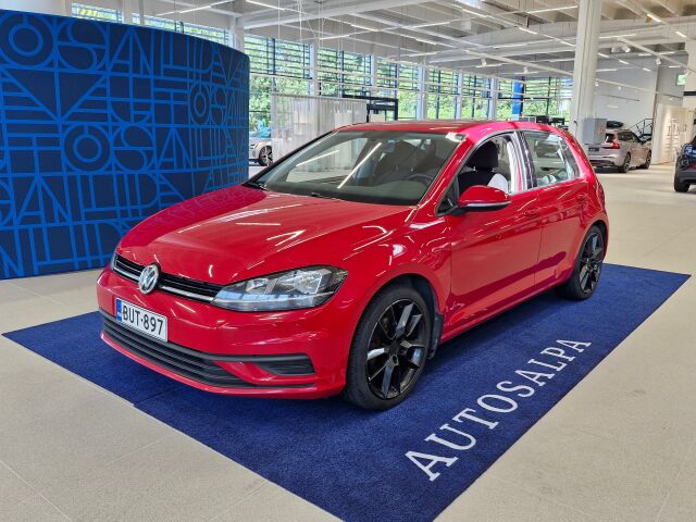 volkswagen GOLF TRENDLINE 1,0 TSI 63 KW (85 HV)
