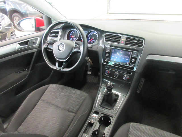 Volkswagen GOLF TRENDLINE 1,0 TSI 63 KW (85 HV)