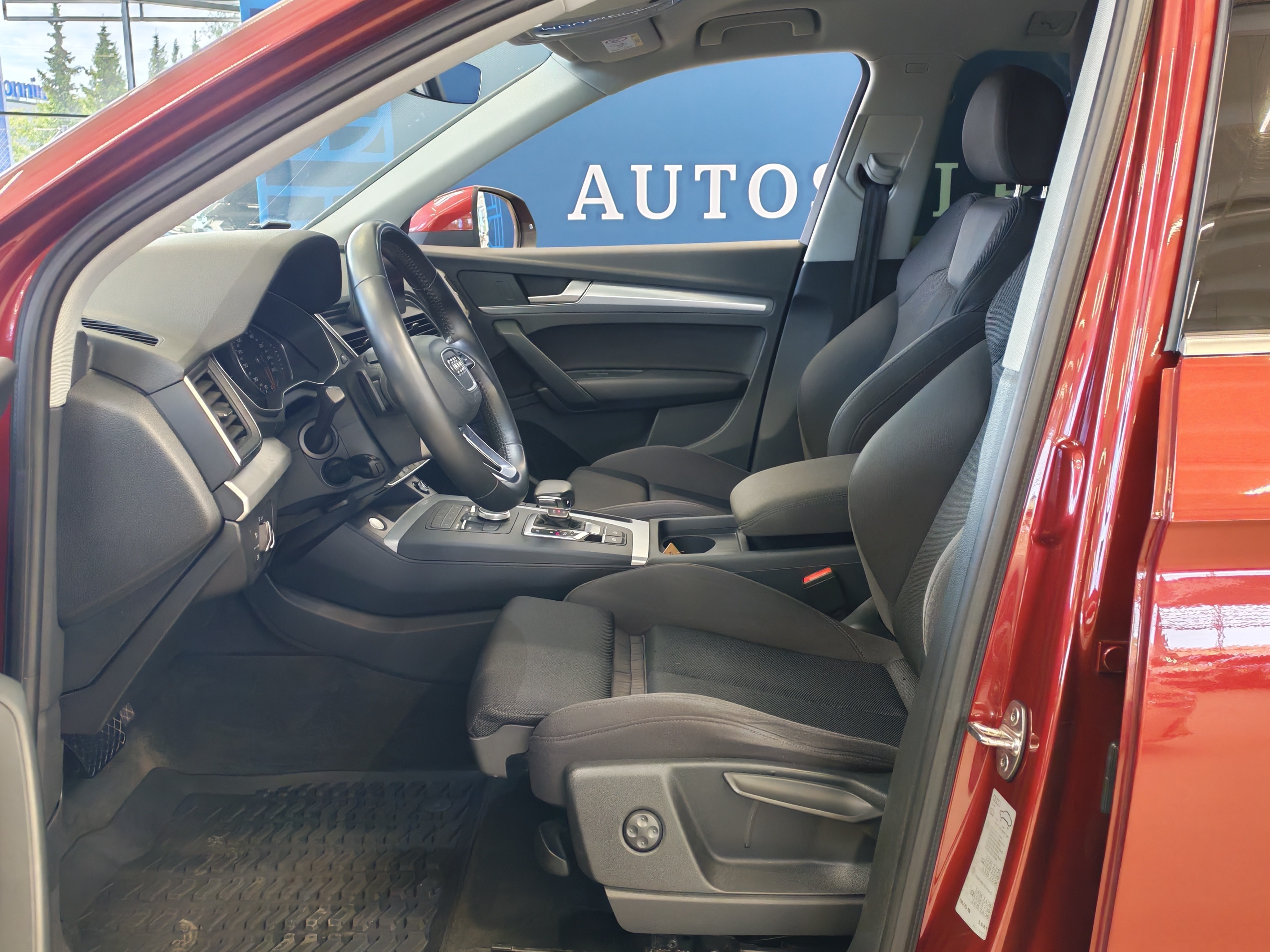Audi Q5 BUSINESS SPORT 2,0 TDI 140 KW QUATTRO S TRONIC