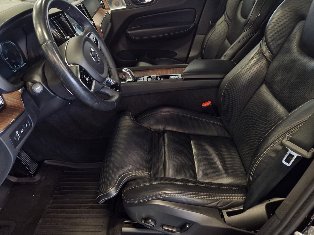 Volvo XC60 T8 AWD INSCRIPTION AUT