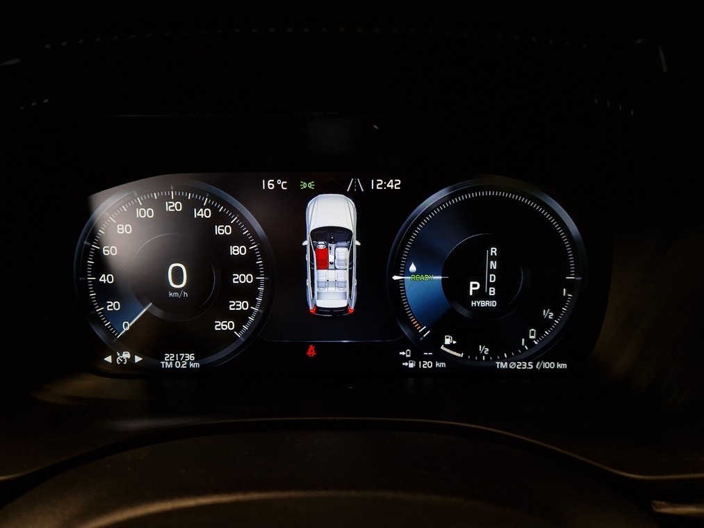 Volvo XC60 T8 AWD INSCRIPTION AUT
