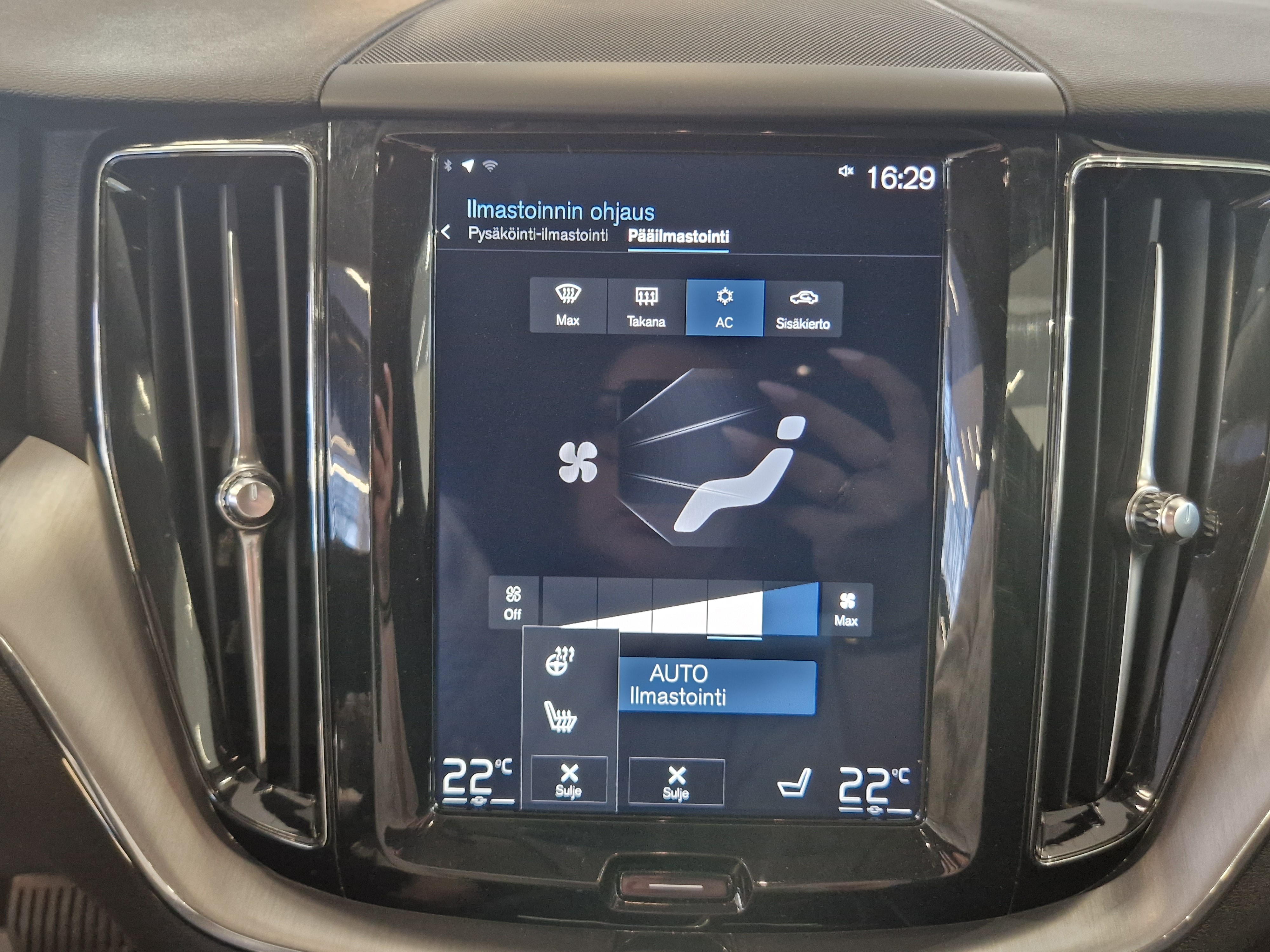 Volvo XC60 D4 MOMENTUM AUT
