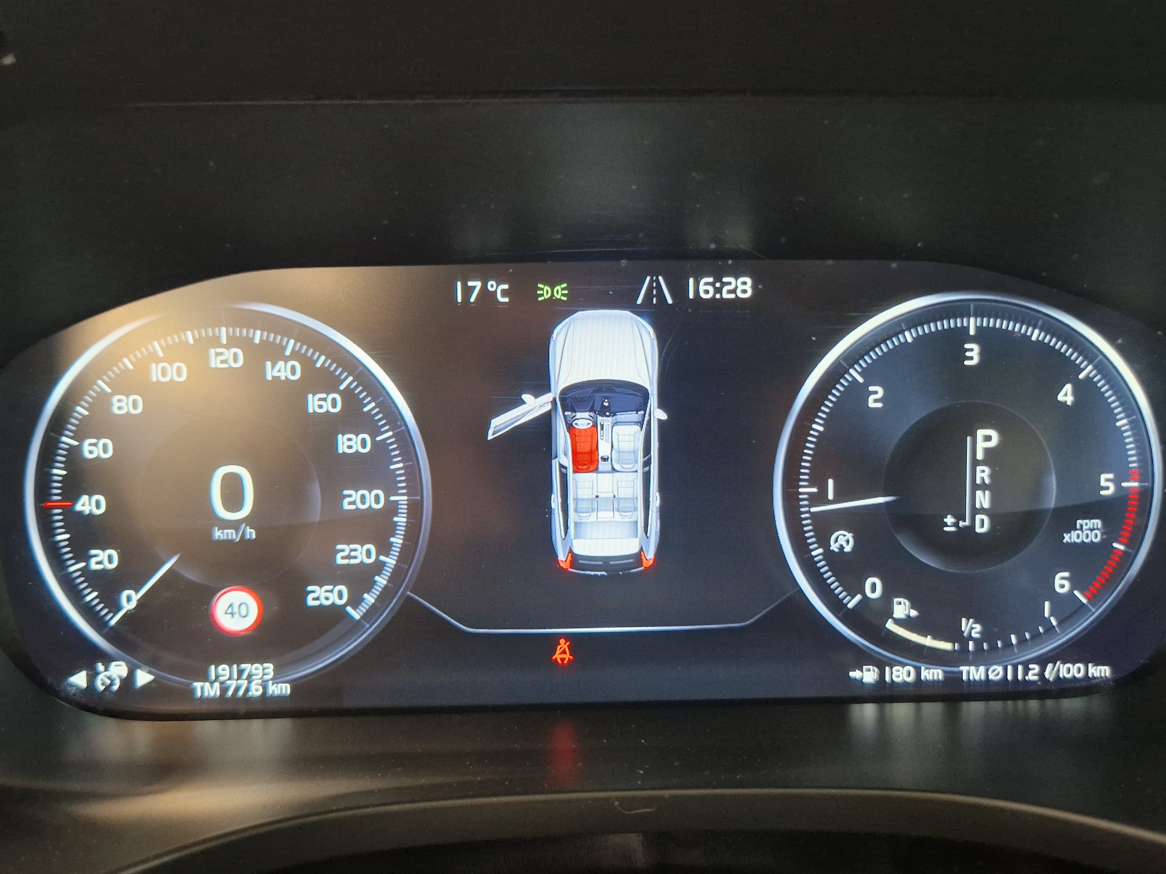 Volvo XC60 D4 Momentum aut 2019, kuva 7/17