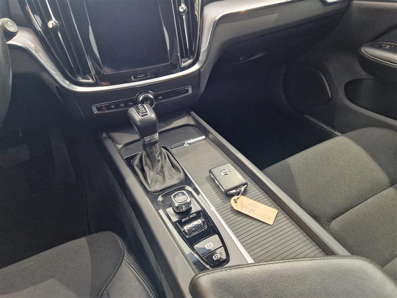 Volvo V60 D4 MOMENTUM AUT