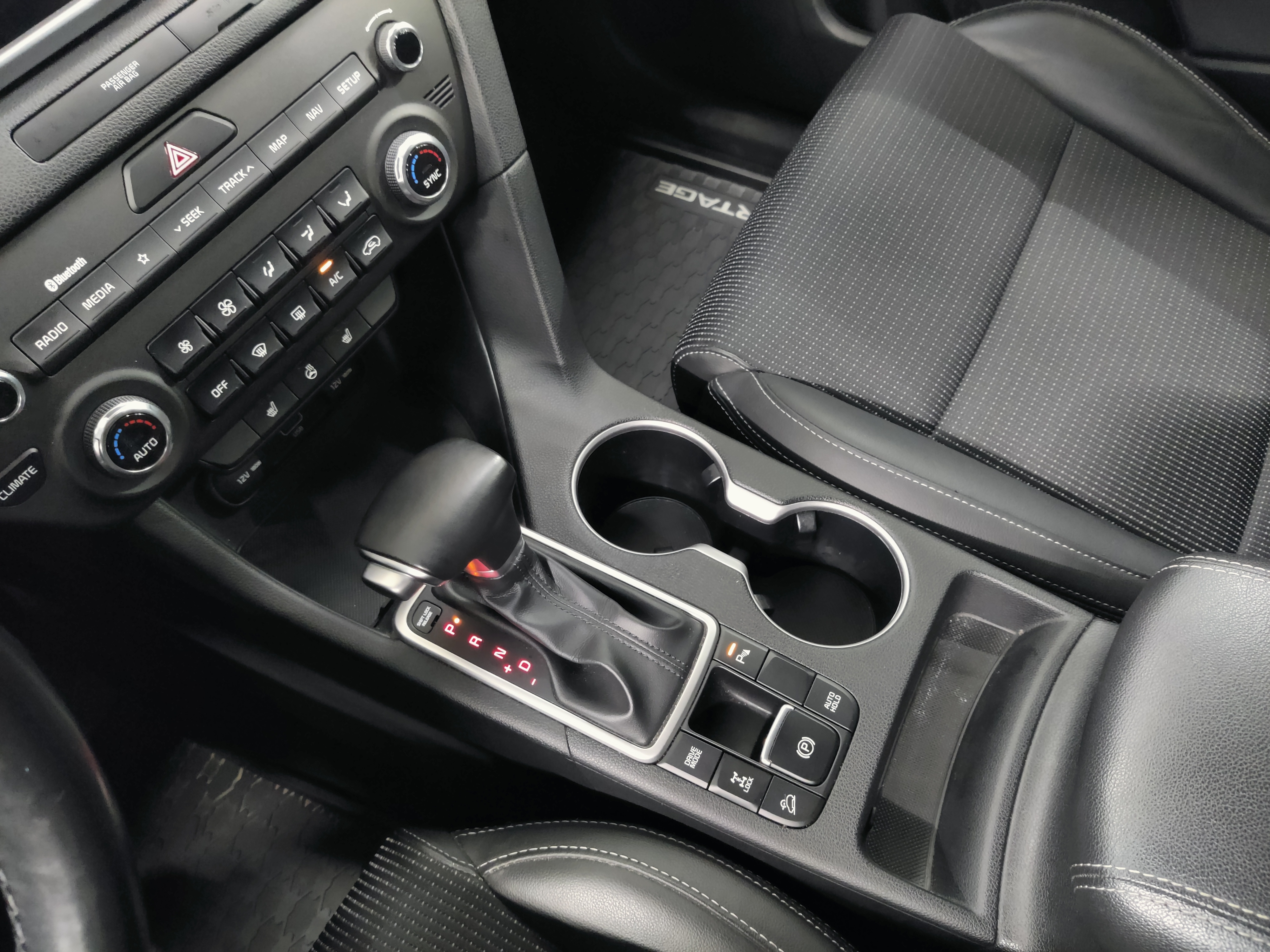 Kia SPORTAGE 1,6 CRDI SCR ISG AWD EX DCT A/T ECODYNAMICS 136HV