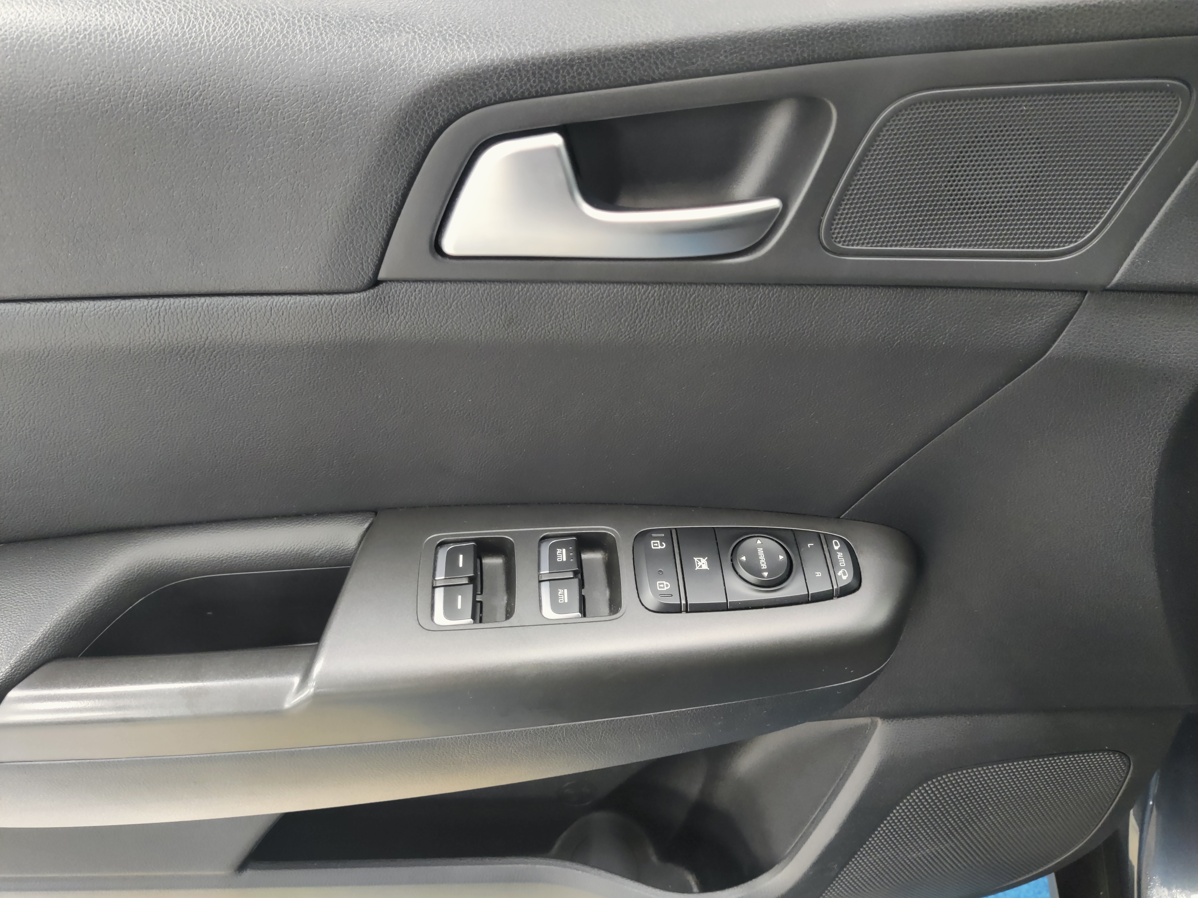 Kia SPORTAGE 1,6 CRDI SCR ISG AWD EX DCT A/T ECODYNAMICS 136HV