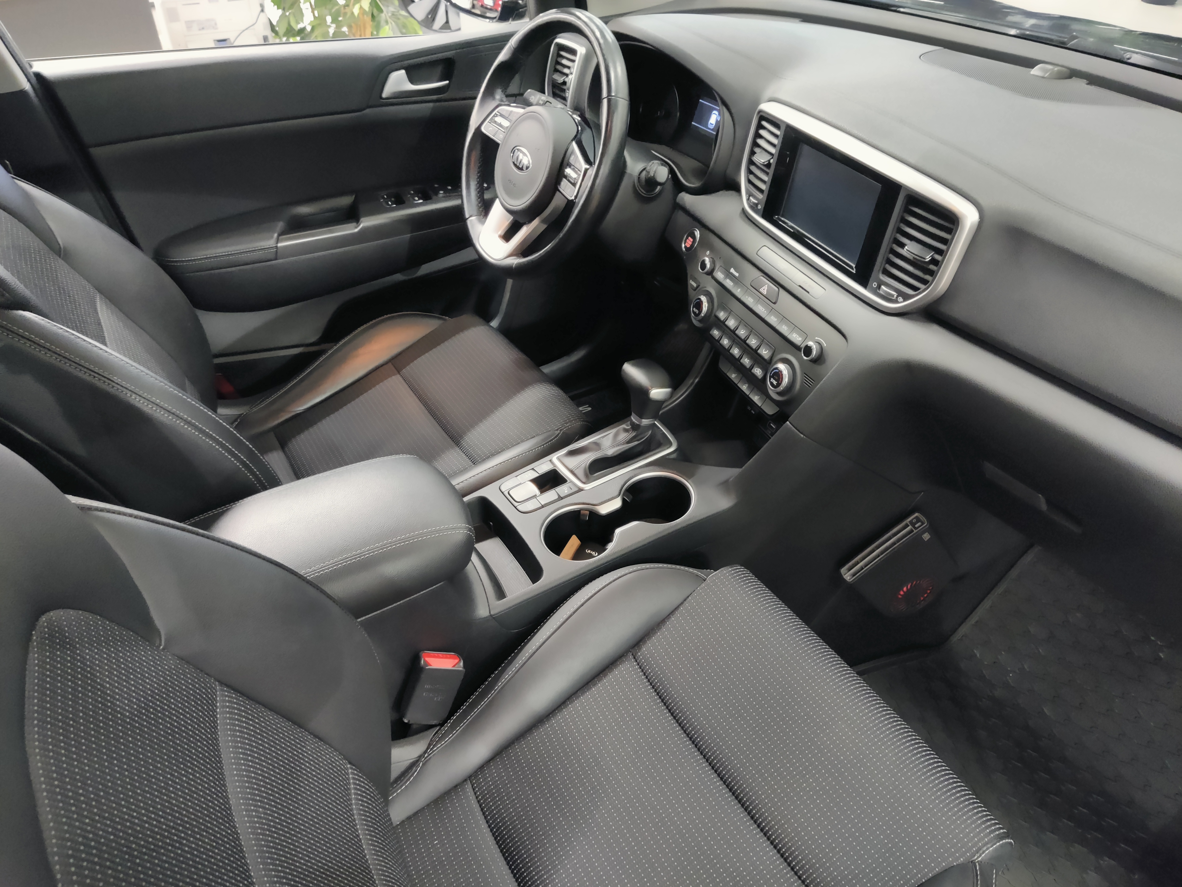 Kia SPORTAGE 1.6 CRDI SCR ISG AWD EX DCT A/T ECODYNAMICS 136HV
