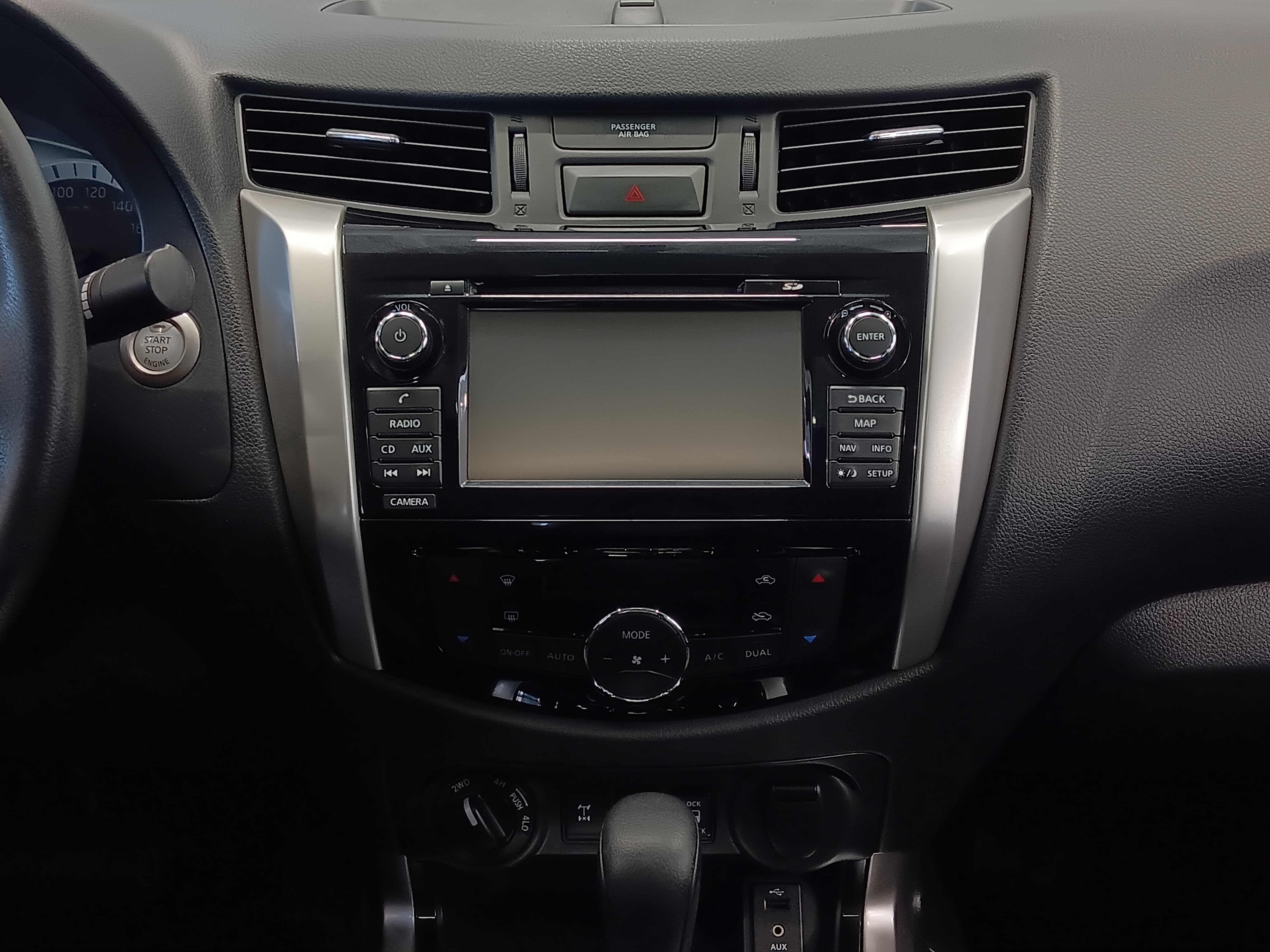 Nissan NAVARA DOUBLE CAB 2,3 DCI 190HP AT N-GUARD