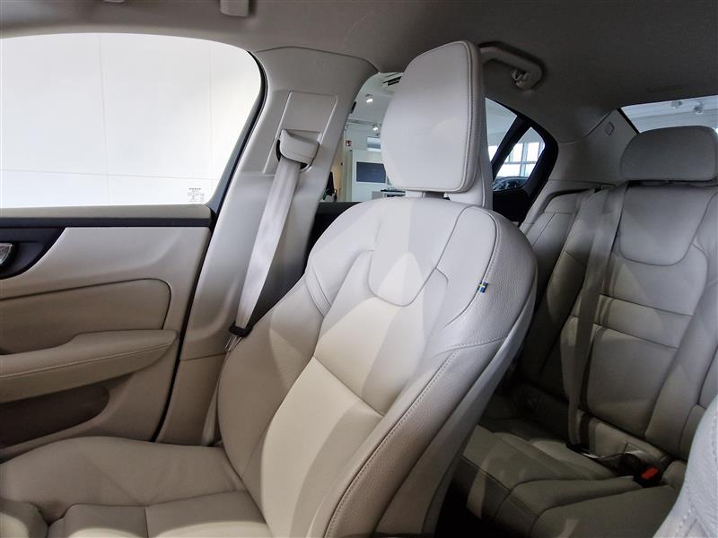 Volvo S60 T8 TWE AWD BUSINESS INSCRIPTION.TAKUU 12KK/20TKM