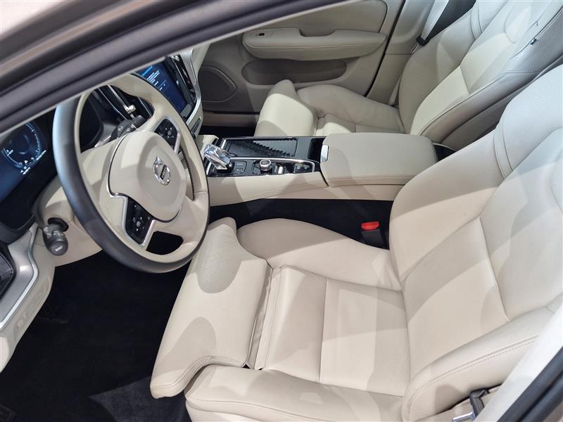 Volvo S60 T8 TWE AWD BUSINESS INSCRIPTION.TAKUU 12KK/20TKM