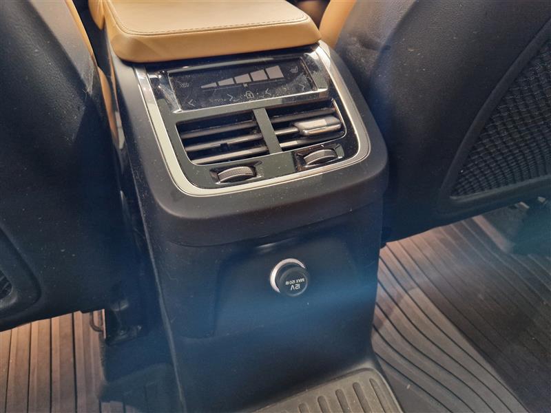 Volvo XC90 T8 AWD INSCRIPTION TAKUU 12KK/20TKM