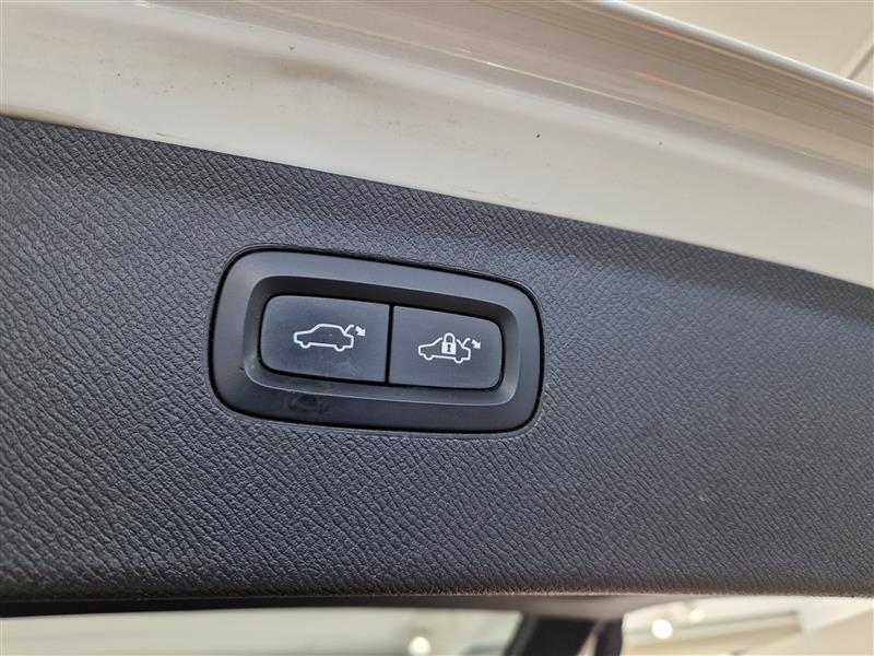 Volvo XC90 T8 AWD INSCRIPTION TAKUU 12KK/20TKM