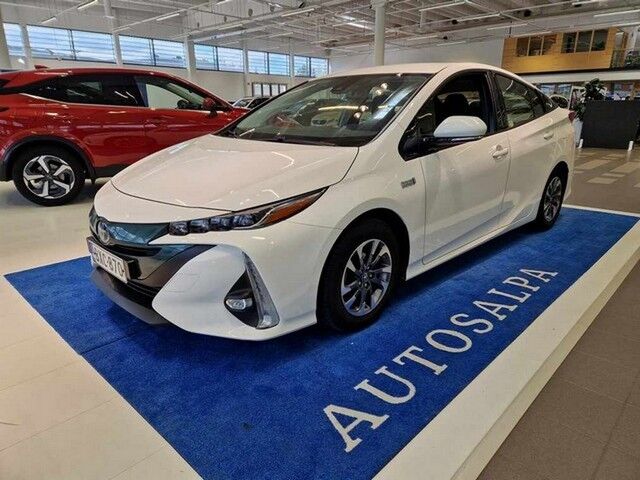 toyota PRIUS PLUG-IN ACTIVE