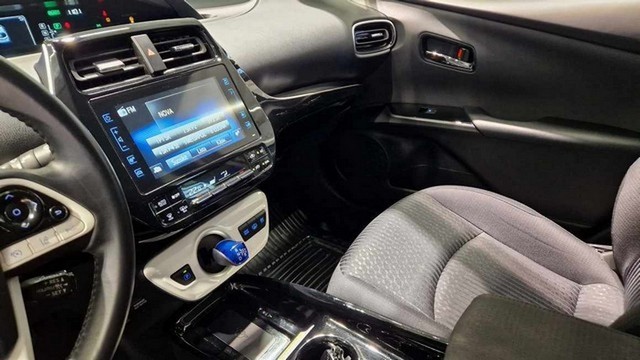 Toyota PRIUS PLUG-IN ACTIVE