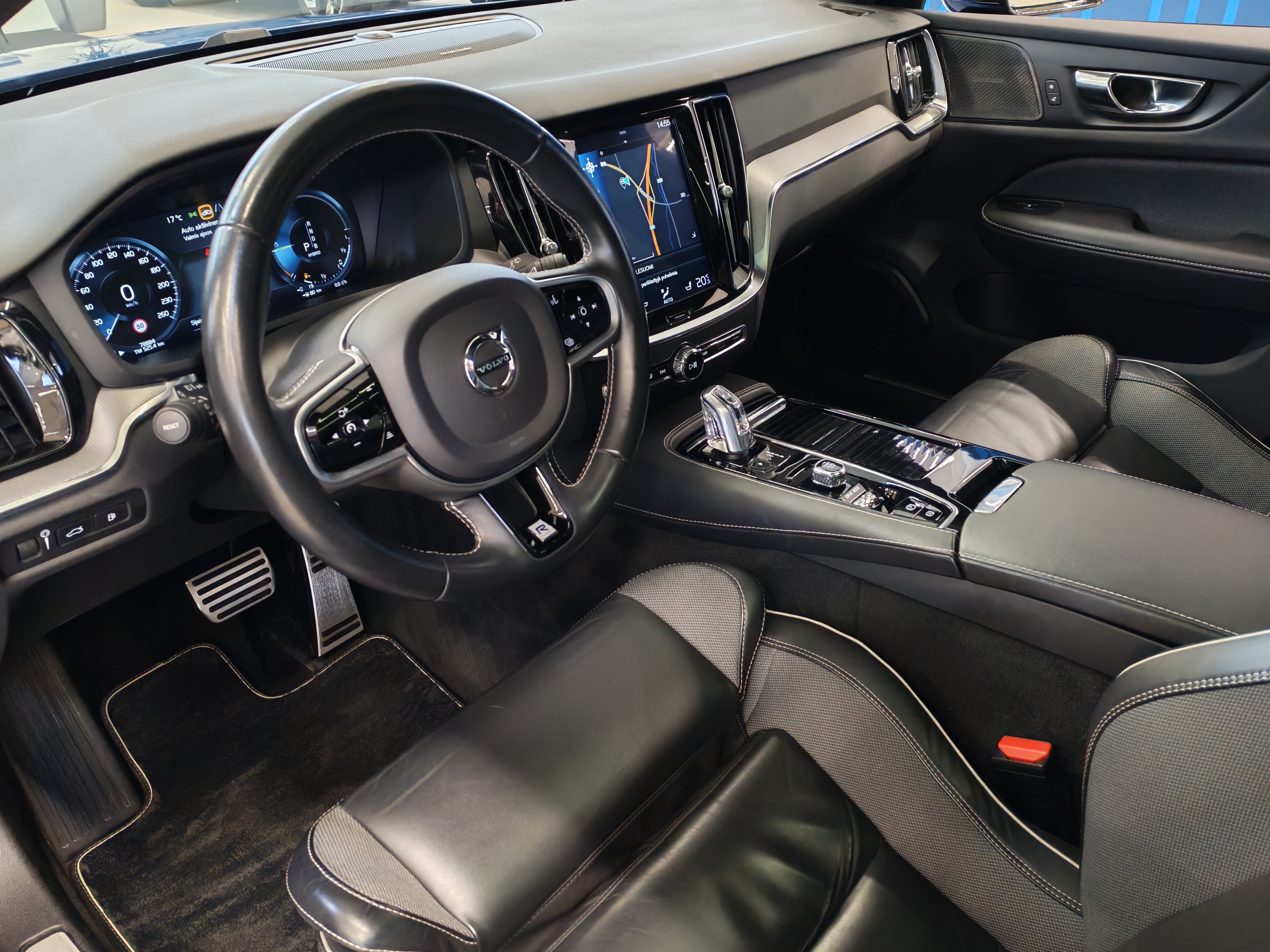 Volvo V60 T8 AWD R-Design aut 2019, bild 4/21