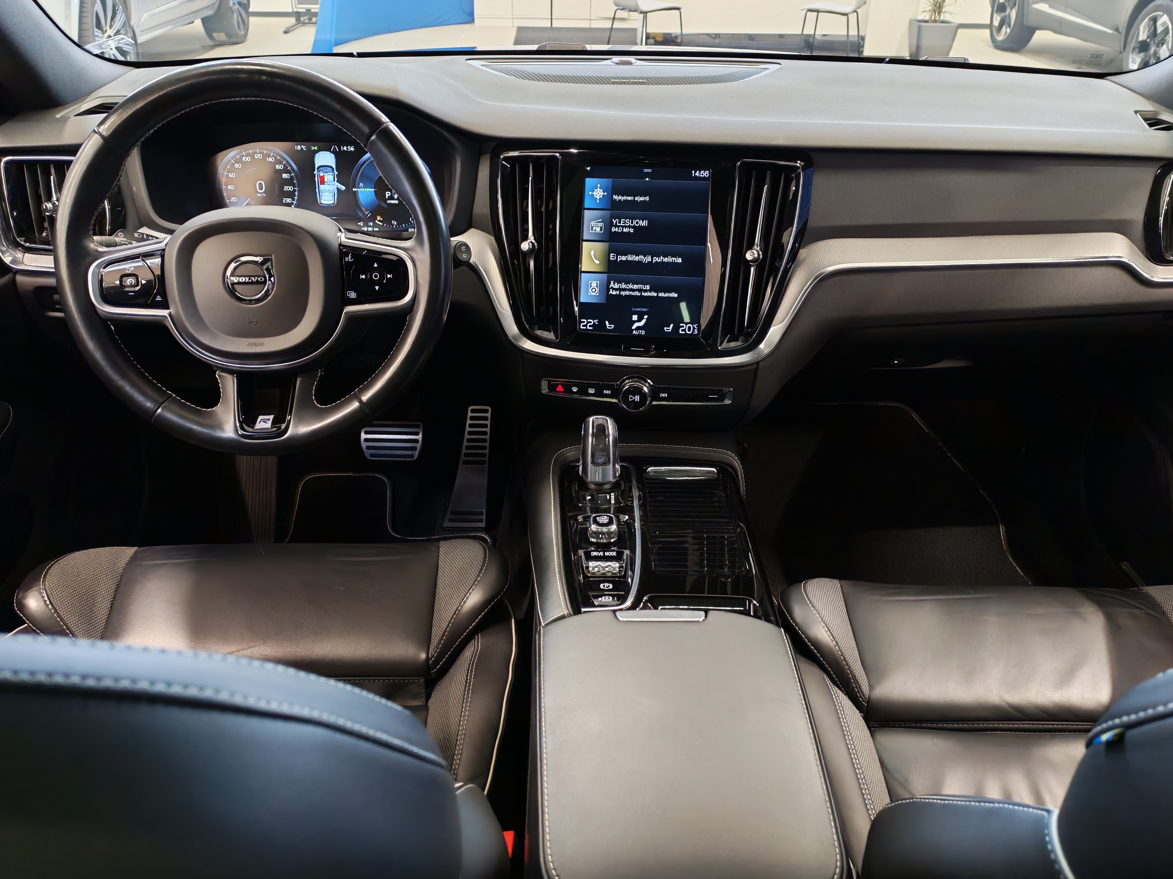 Volvo V60 T8 AWD R-Design aut 2019, bild 5/21