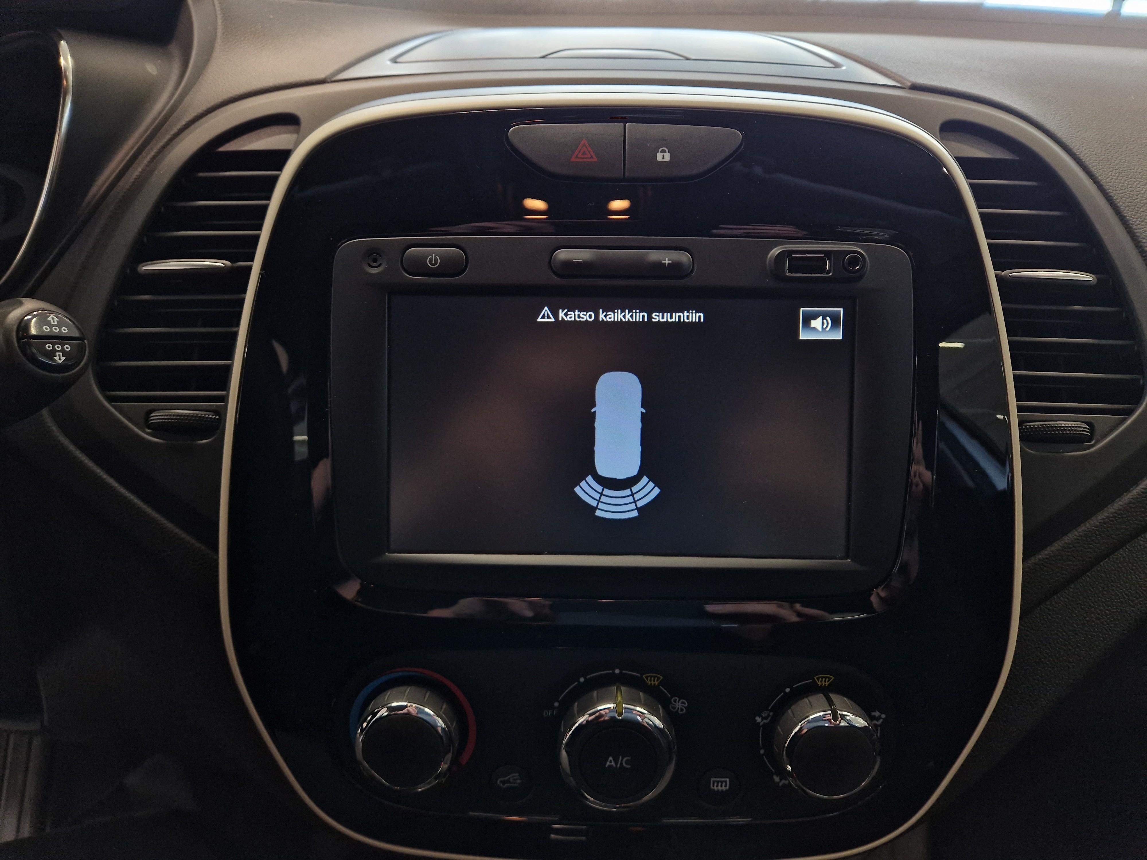 Renault CAPTUR TCE 150 EDC-AUT FÊTE