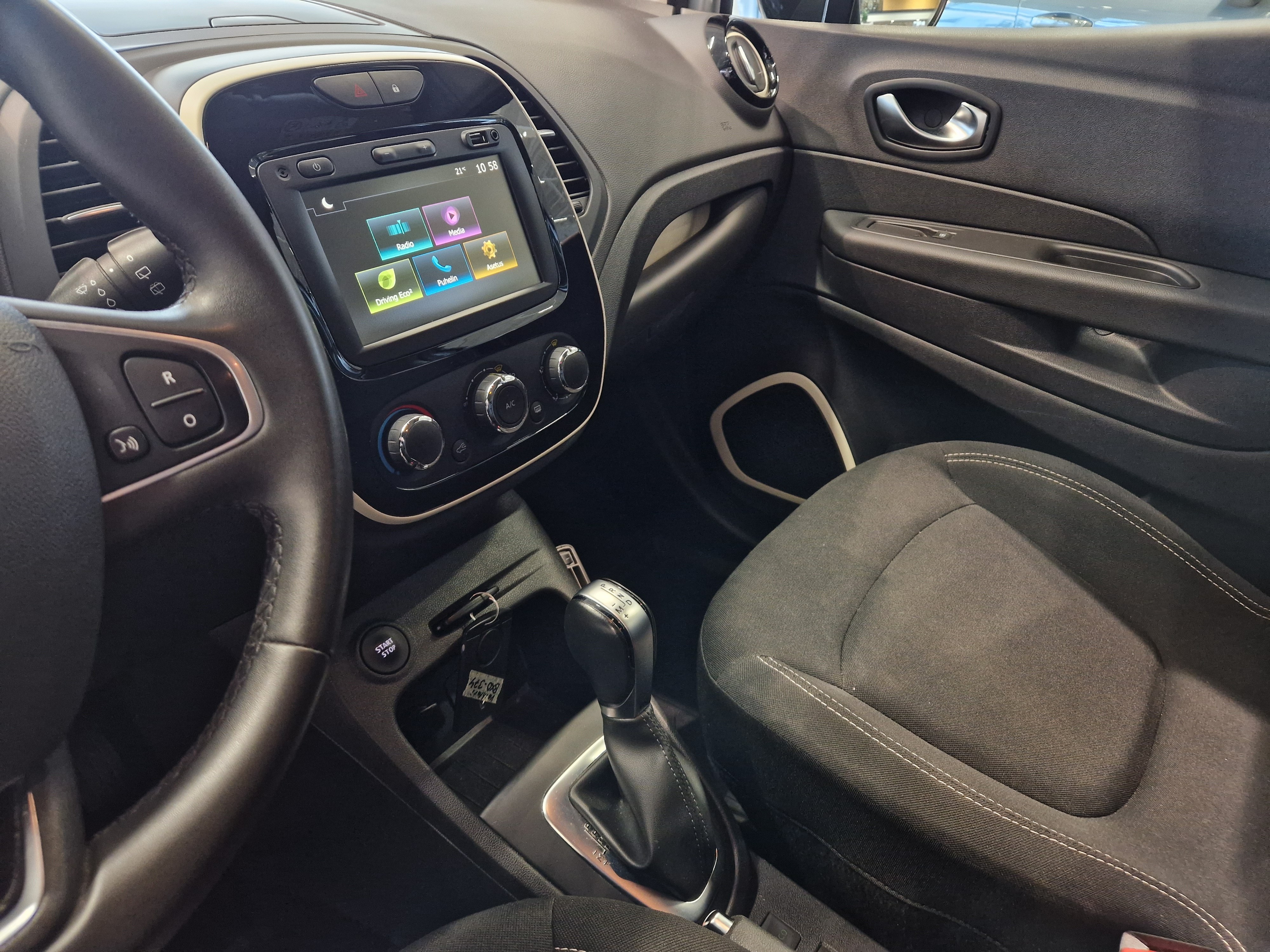 Renault CAPTUR TCE 150 EDC-AUT FÊTE
