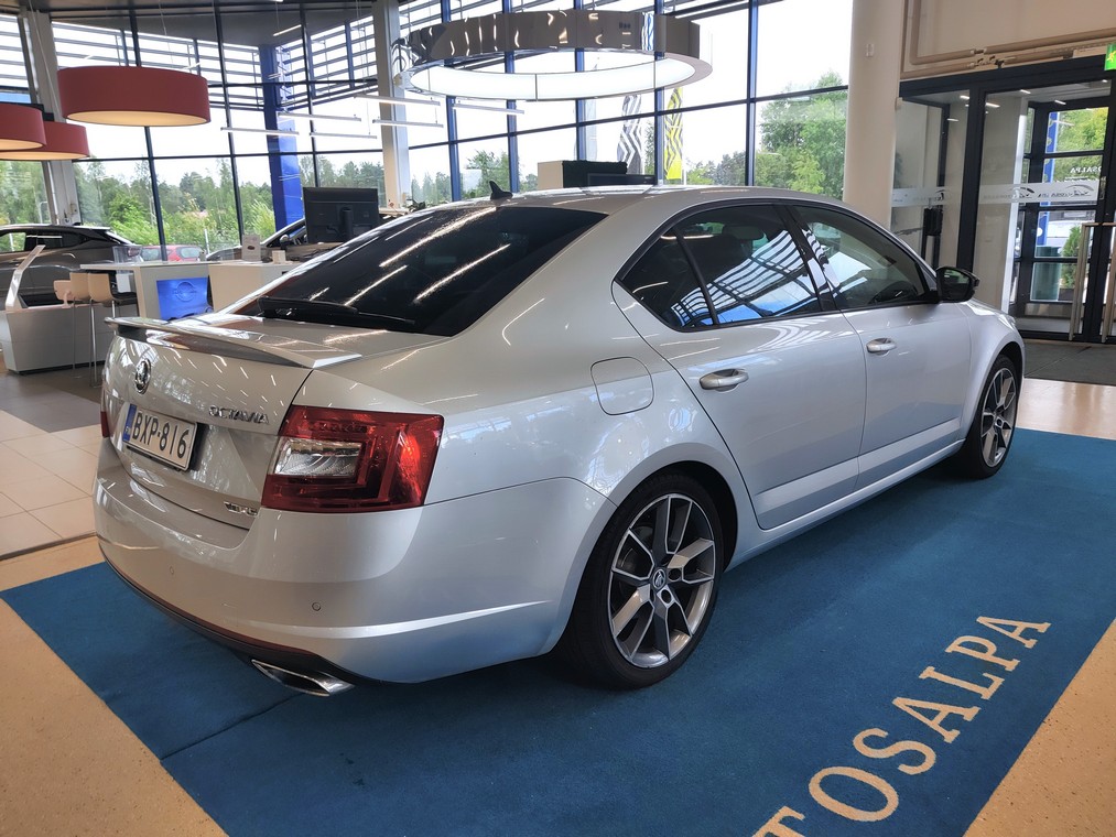 Skoda OCTAVIA 2,0 TSI RS DSG AUTOM.