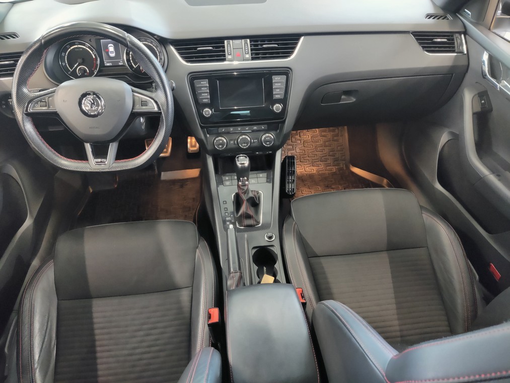 Skoda OCTAVIA 2,0 TSI RS DSG AUTOM.