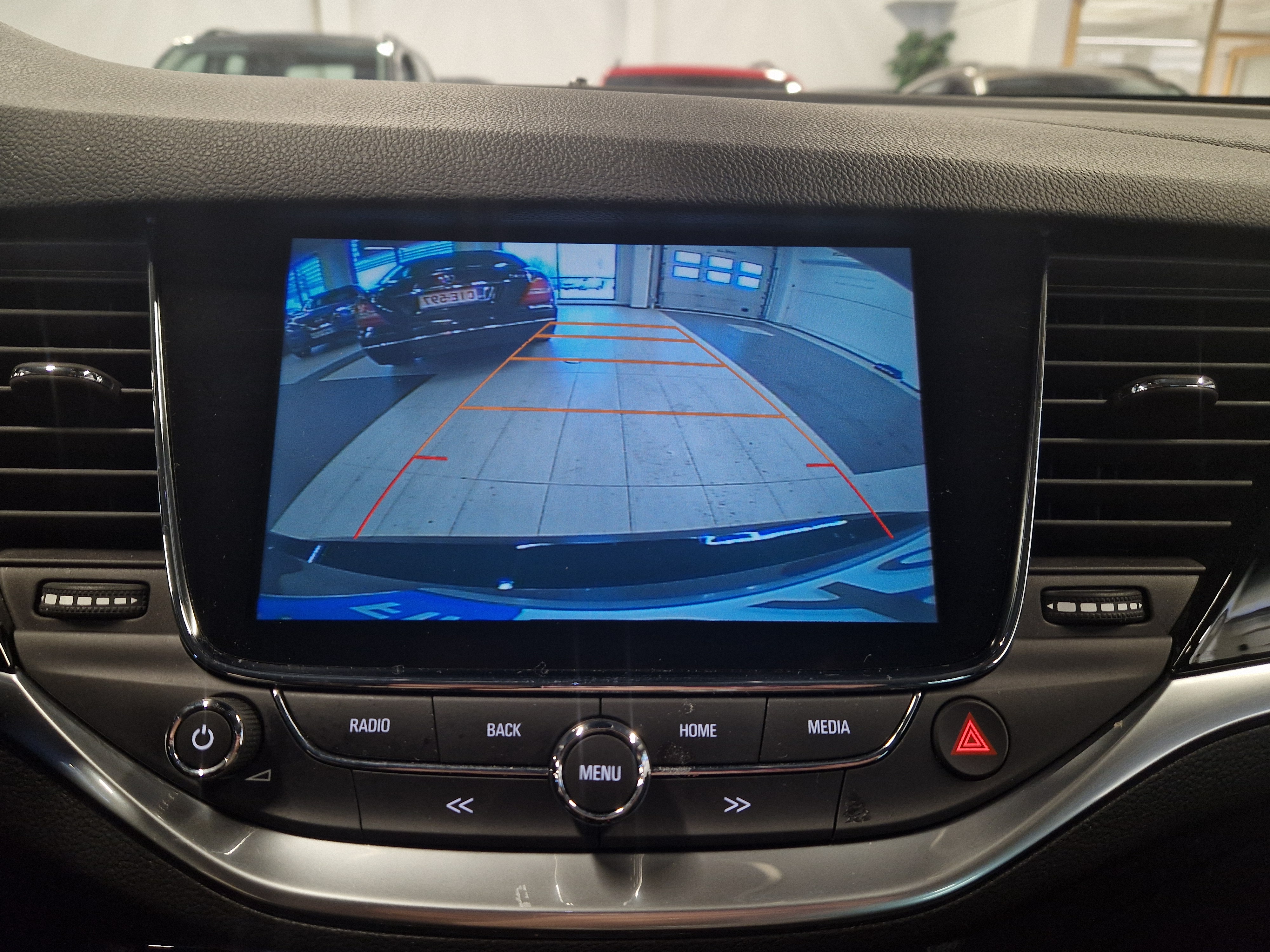 Opel ASTRA SPORTS TOURER INNOVATION PLUS 105 TURBO