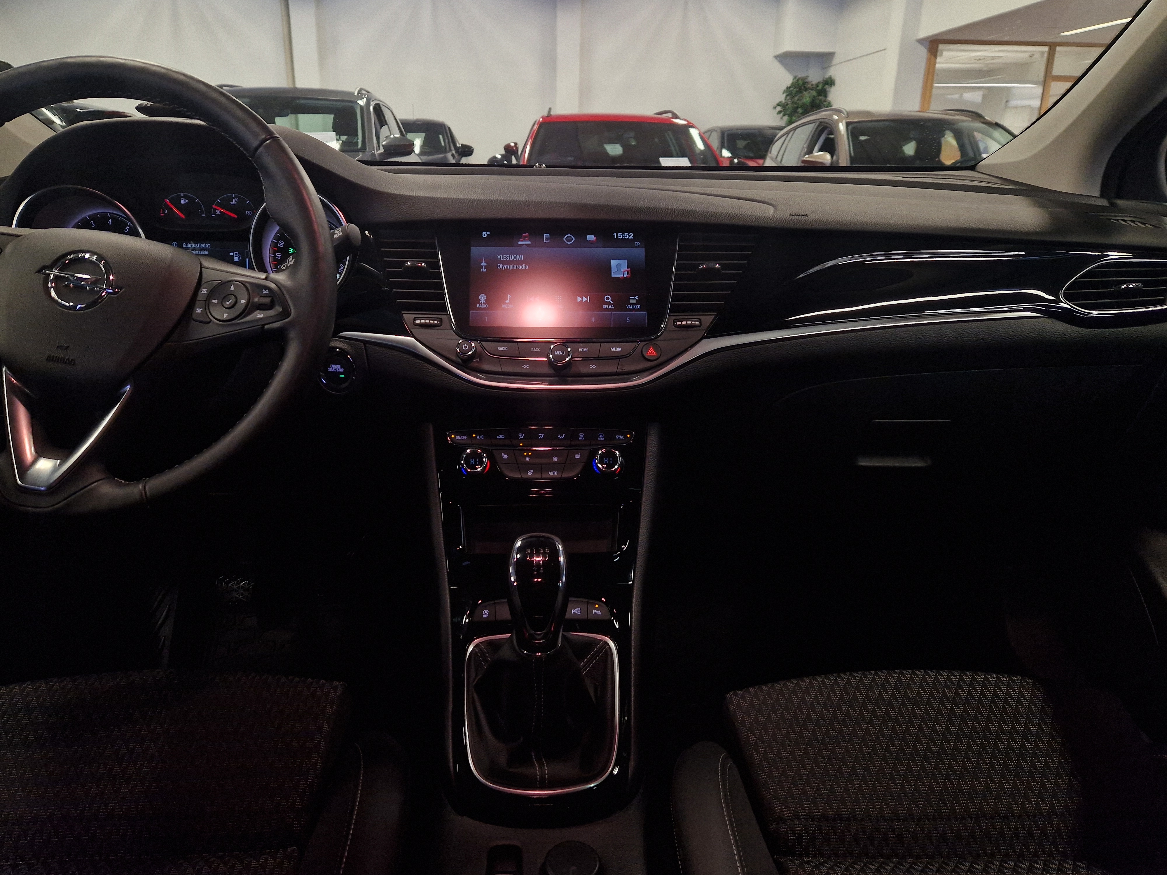 Opel ASTRA SPORTS TOURER INNOVATION PLUS 105 TURBO