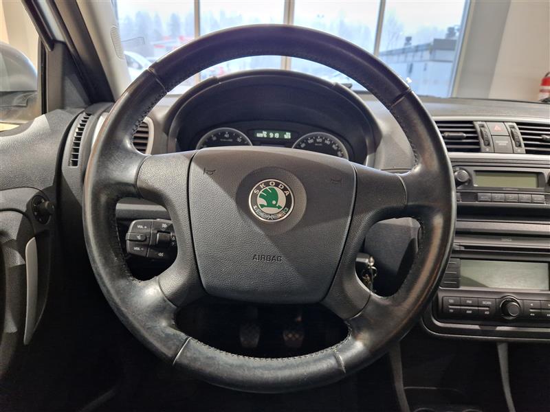 Skoda FABIA 1,6 16V ELEGANCE