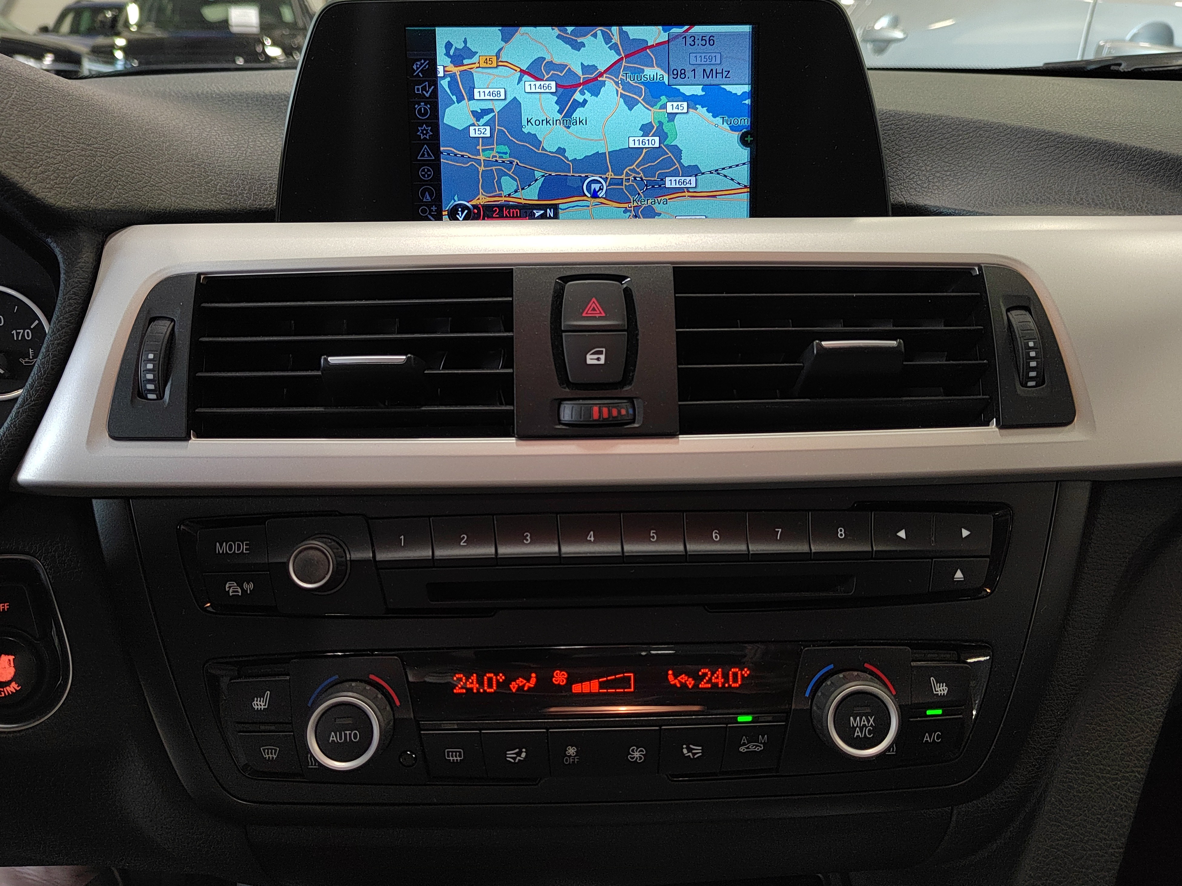 Bmw 316 TWINPOWER TURBO A F30 SEDAN LIMITED NAVI EDITION