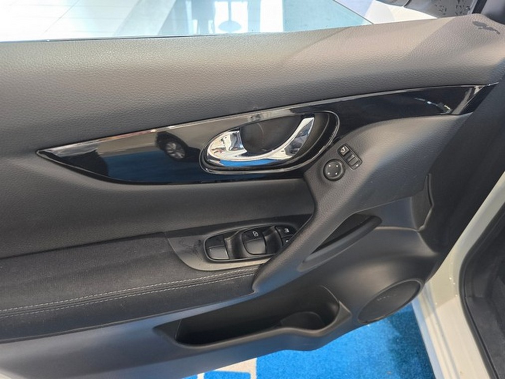 Nissan QASHQAI 1,2L ACENTA 2WD 6M/T SAFETY PACK