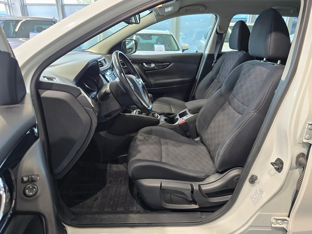 Nissan QASHQAI 1,2L ACENTA 2WD 6M/T SAFETY PACK