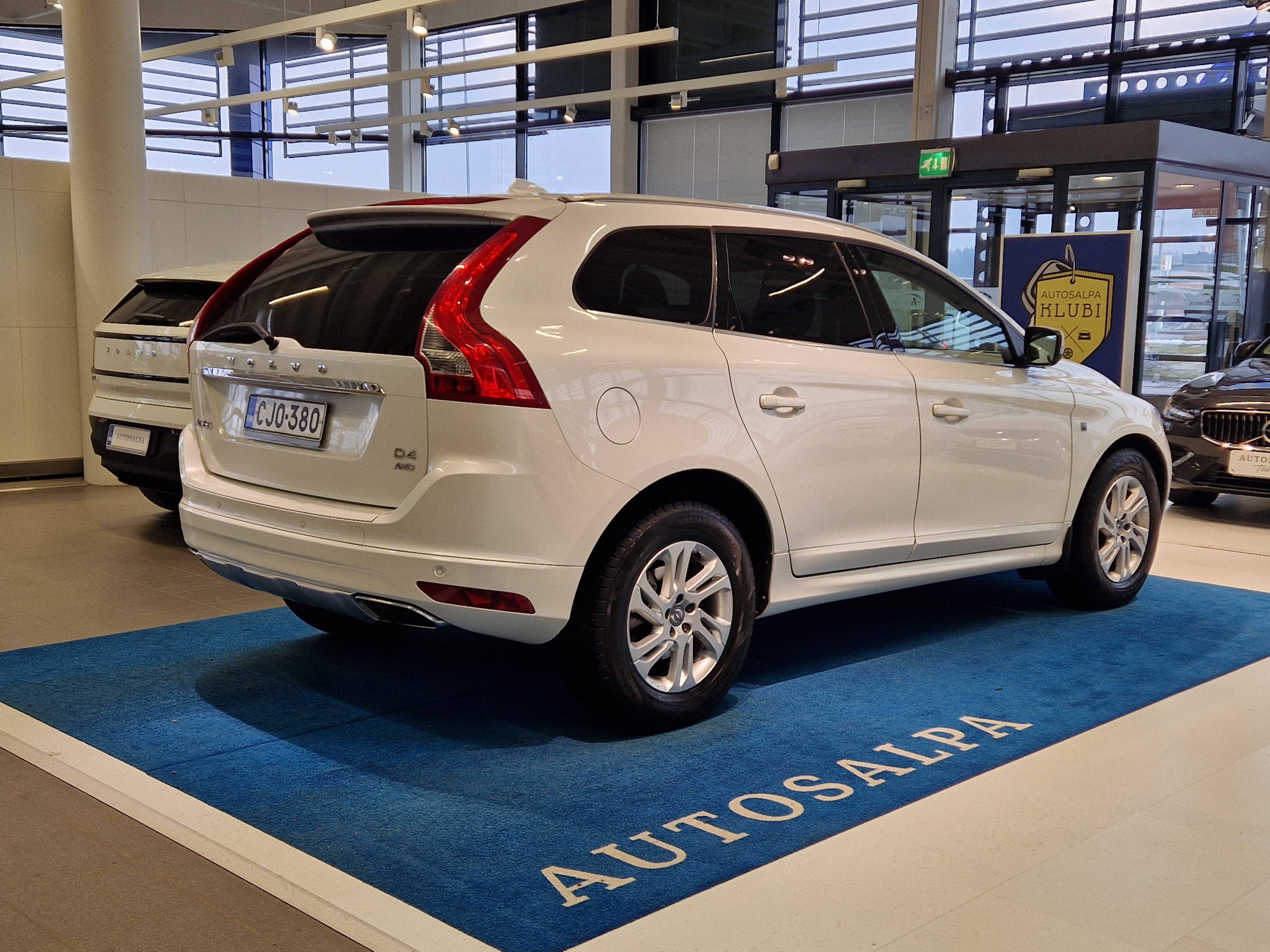 Volvo XC60 D4 AWD OCEAN RACE BUSINESS AUT