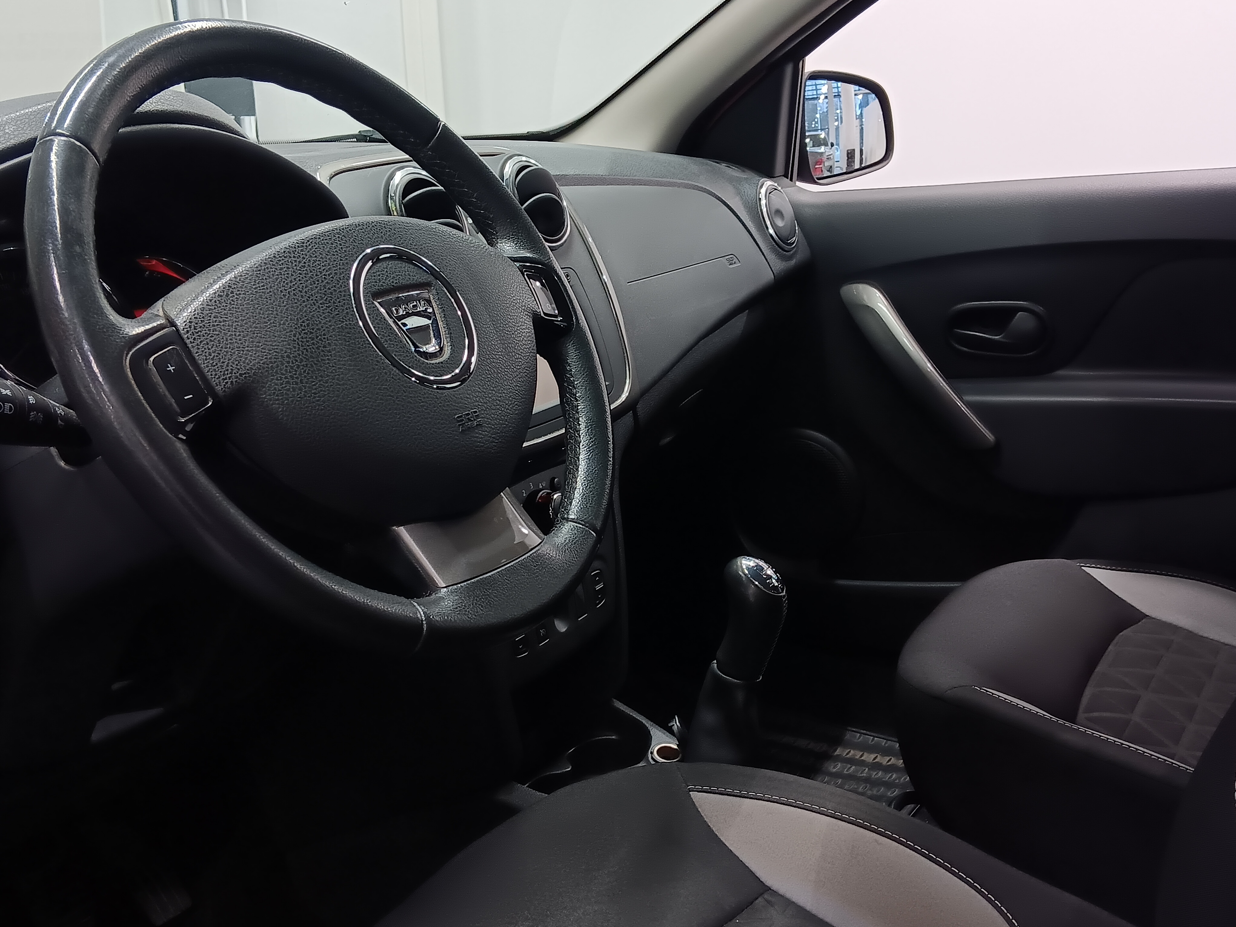 Dacia SANDERO STEPWAY TCE 90 JUBILEUM+