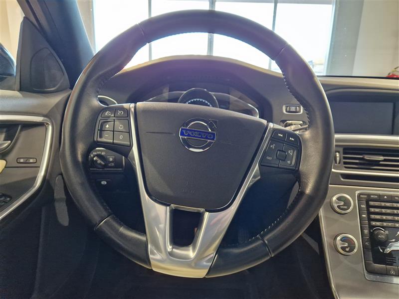 Volvo V60 D4 BUSINESS SUMMUM EDITION AUT