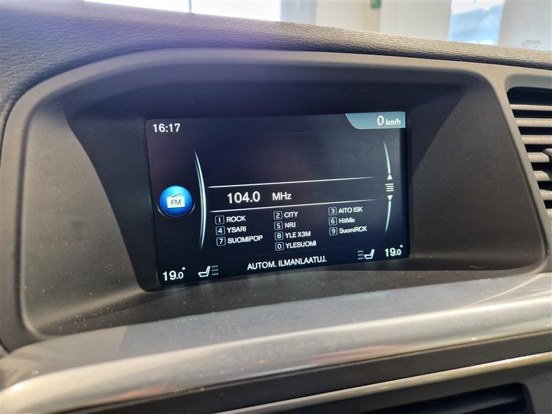 Volvo V60 D4 BUSINESS SUMMUM EDITION AUT