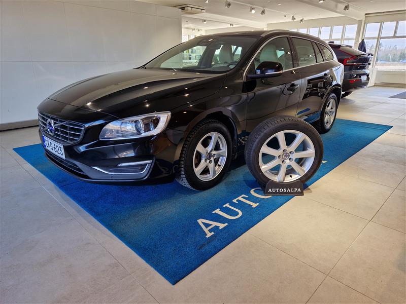 Volvo V60 D4 BUSINESS SUMMUM EDITION AUT