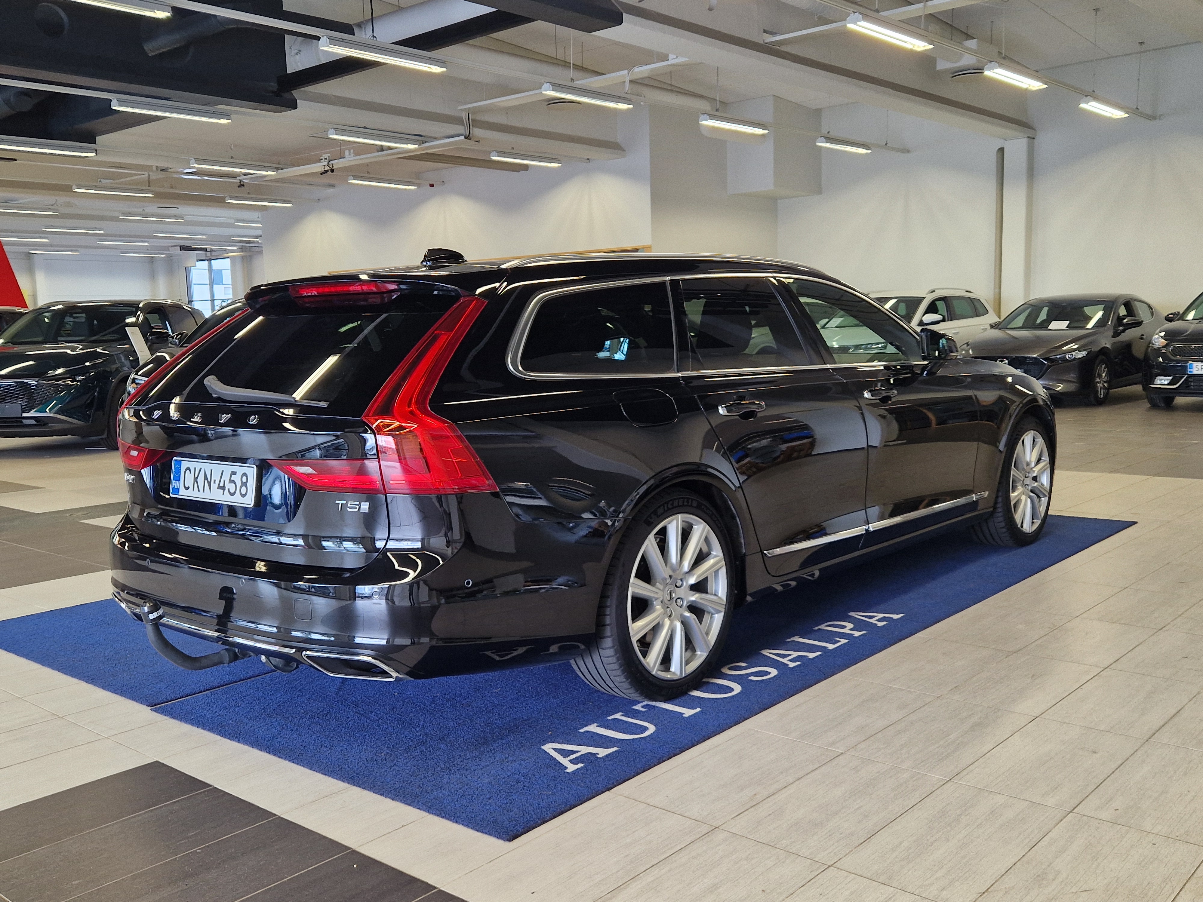 Volvo V90 T5 BUSINESS INSCRIPTION AUT TAKUU 12KK/20TKM.