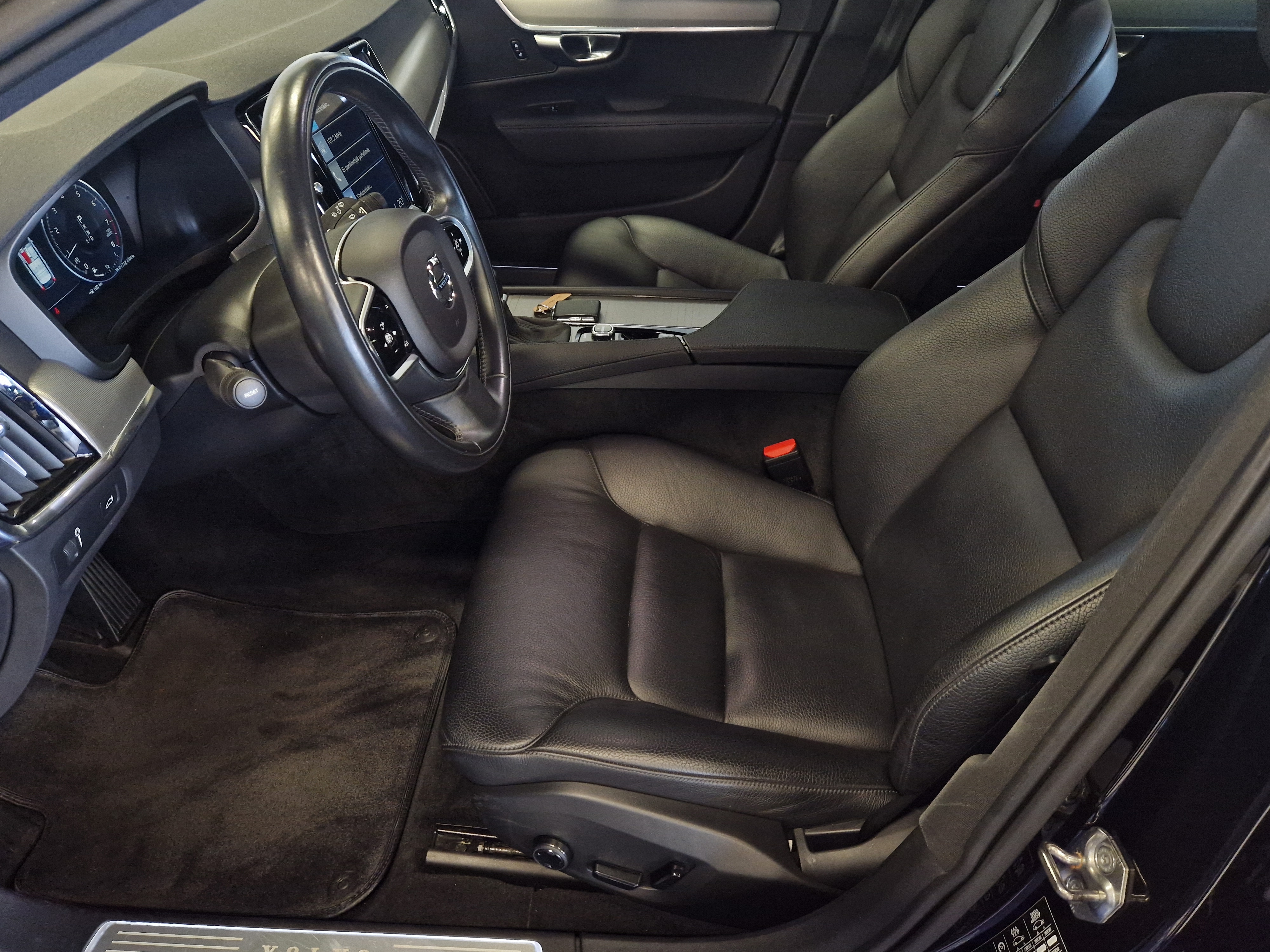 Volvo V90 T5 BUSINESS INSCRIPTION AUT TAKUU 12KK/20TKM.