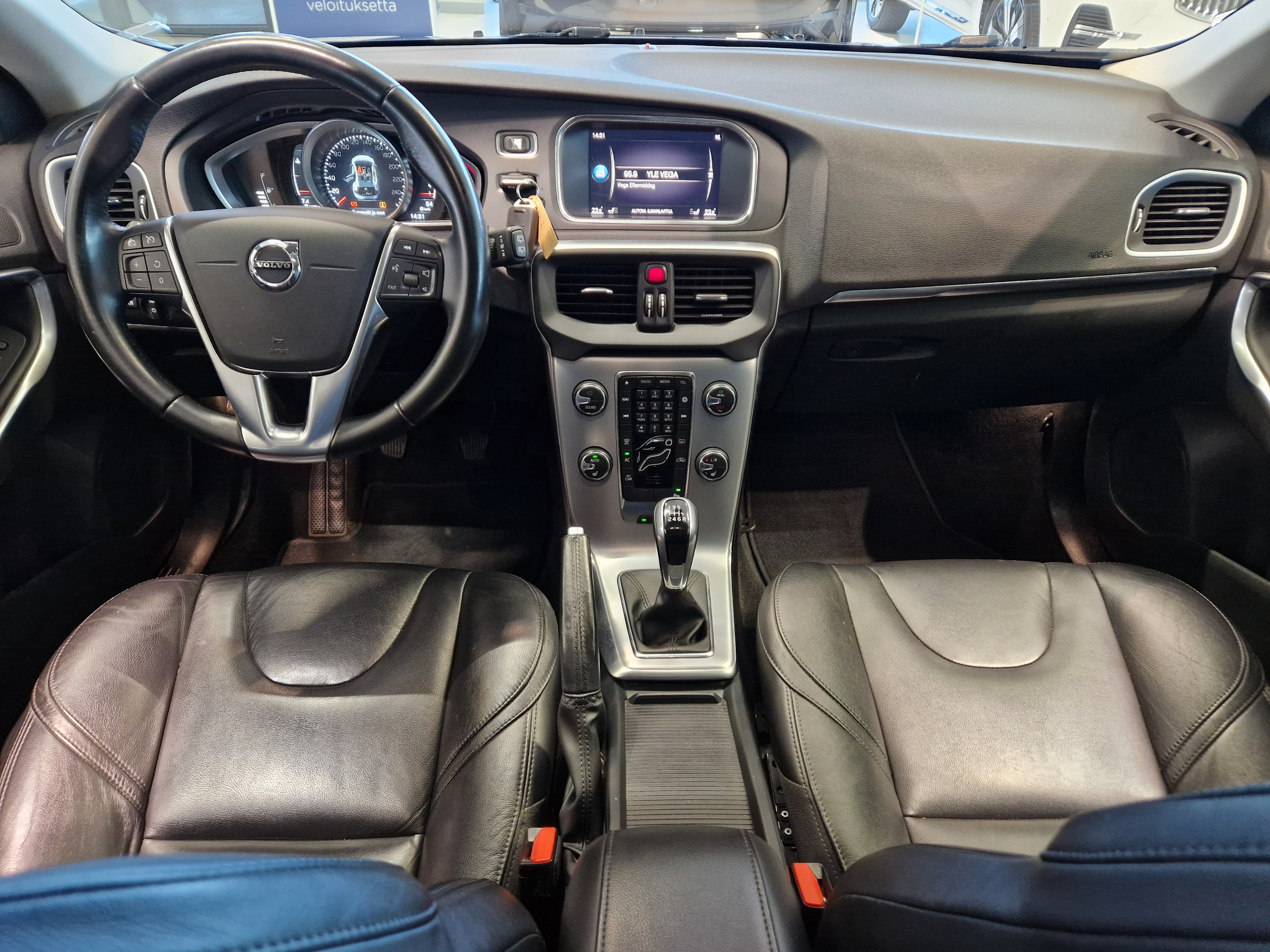 Volvo V40 T2 BUSINESS INSCRIPTION TAKUU 12KK/20TKM