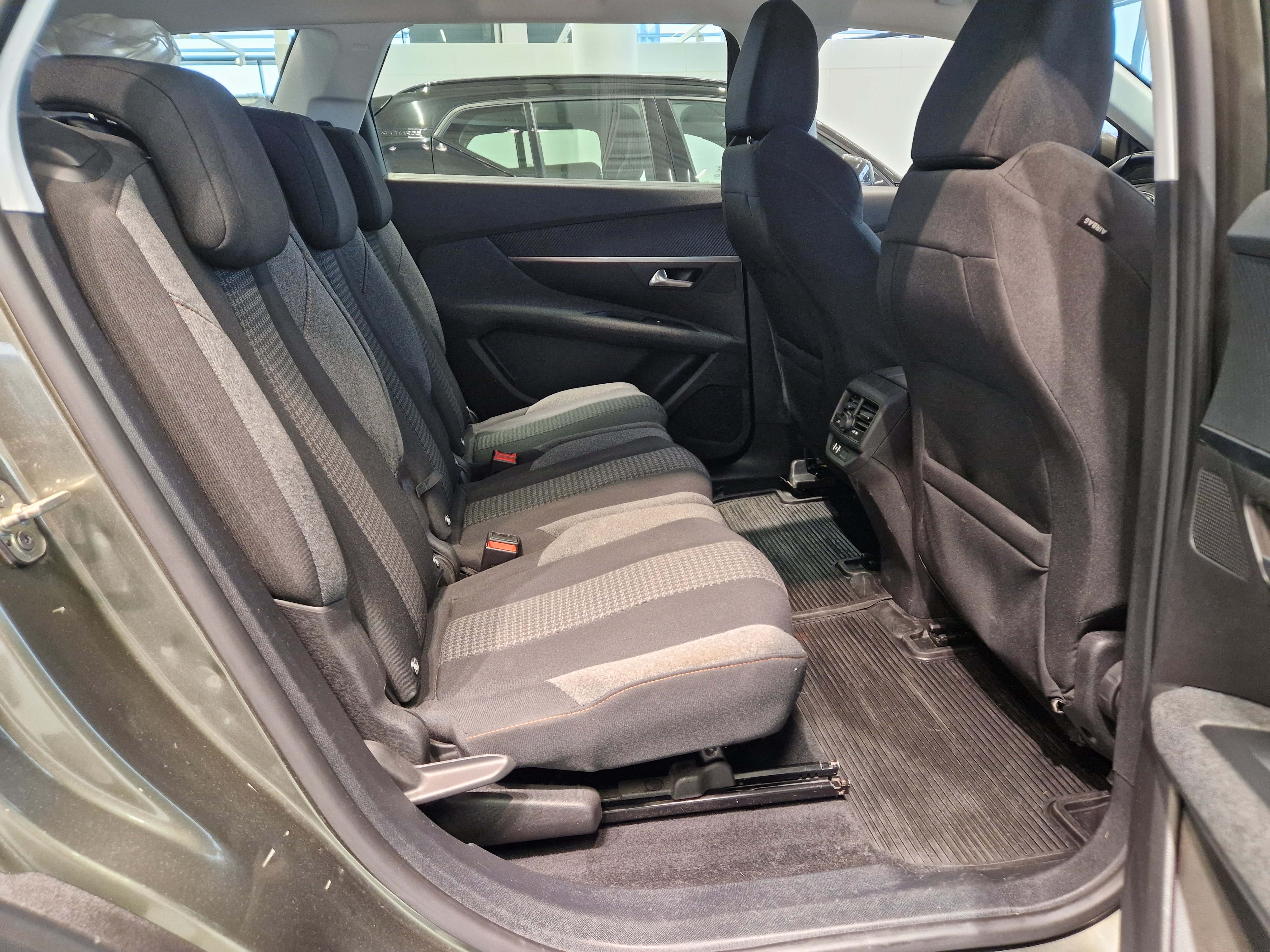 Peugeot 5008 ACTIVE PURETECH 130 AUTOMAATTI