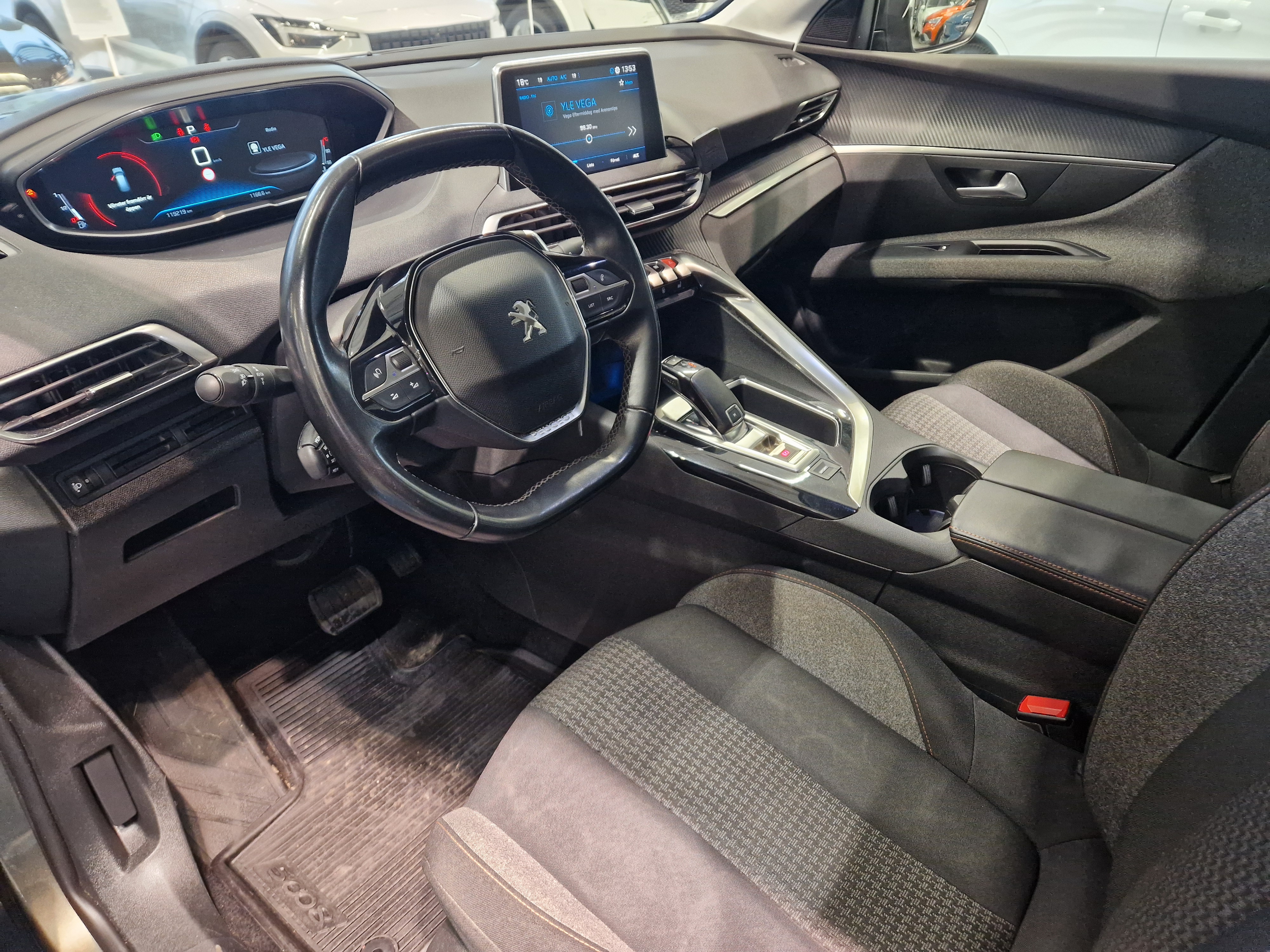 Peugeot 5008 ACTIVE PURETECH 130 AUTOMAATTI