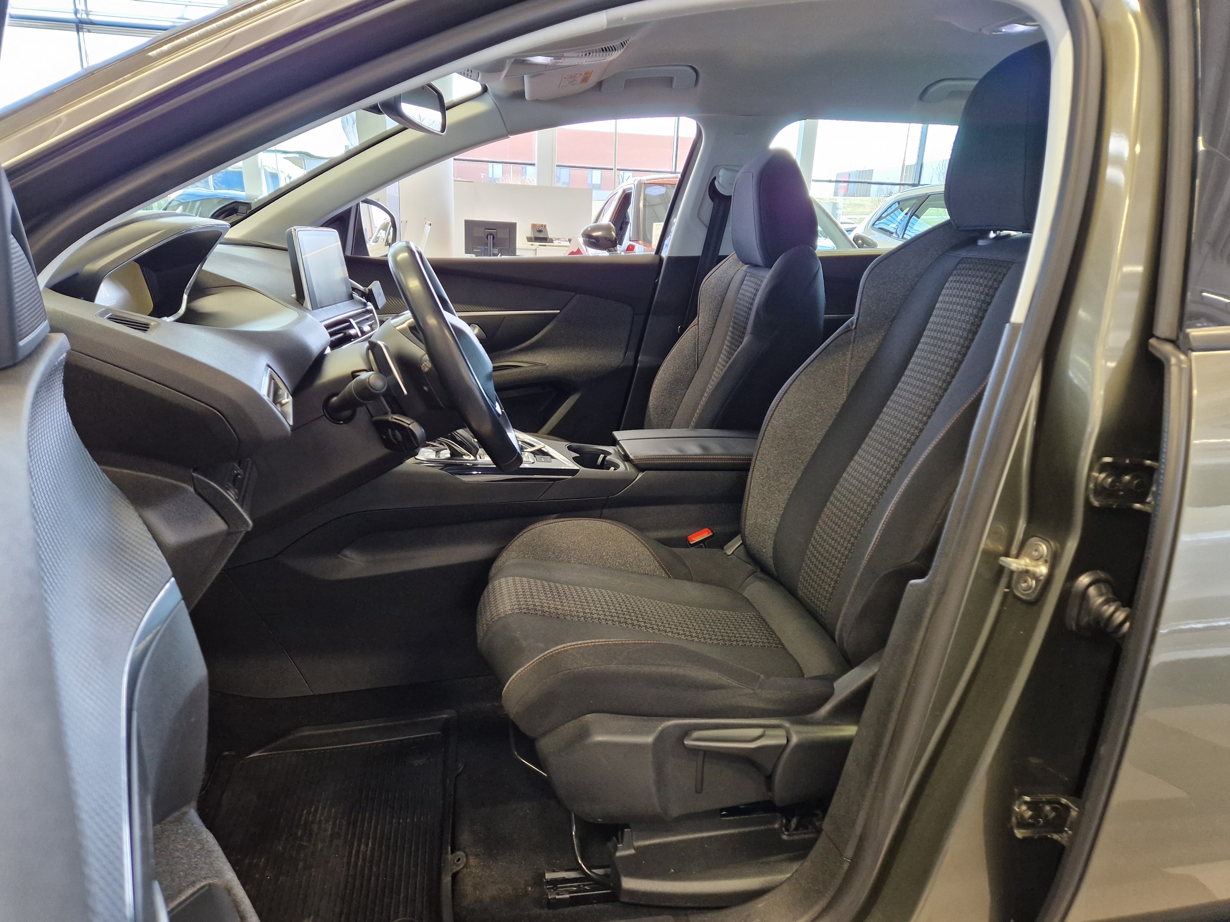 Peugeot 5008 ACTIVE PURETECH 130 AUTOMAATTI